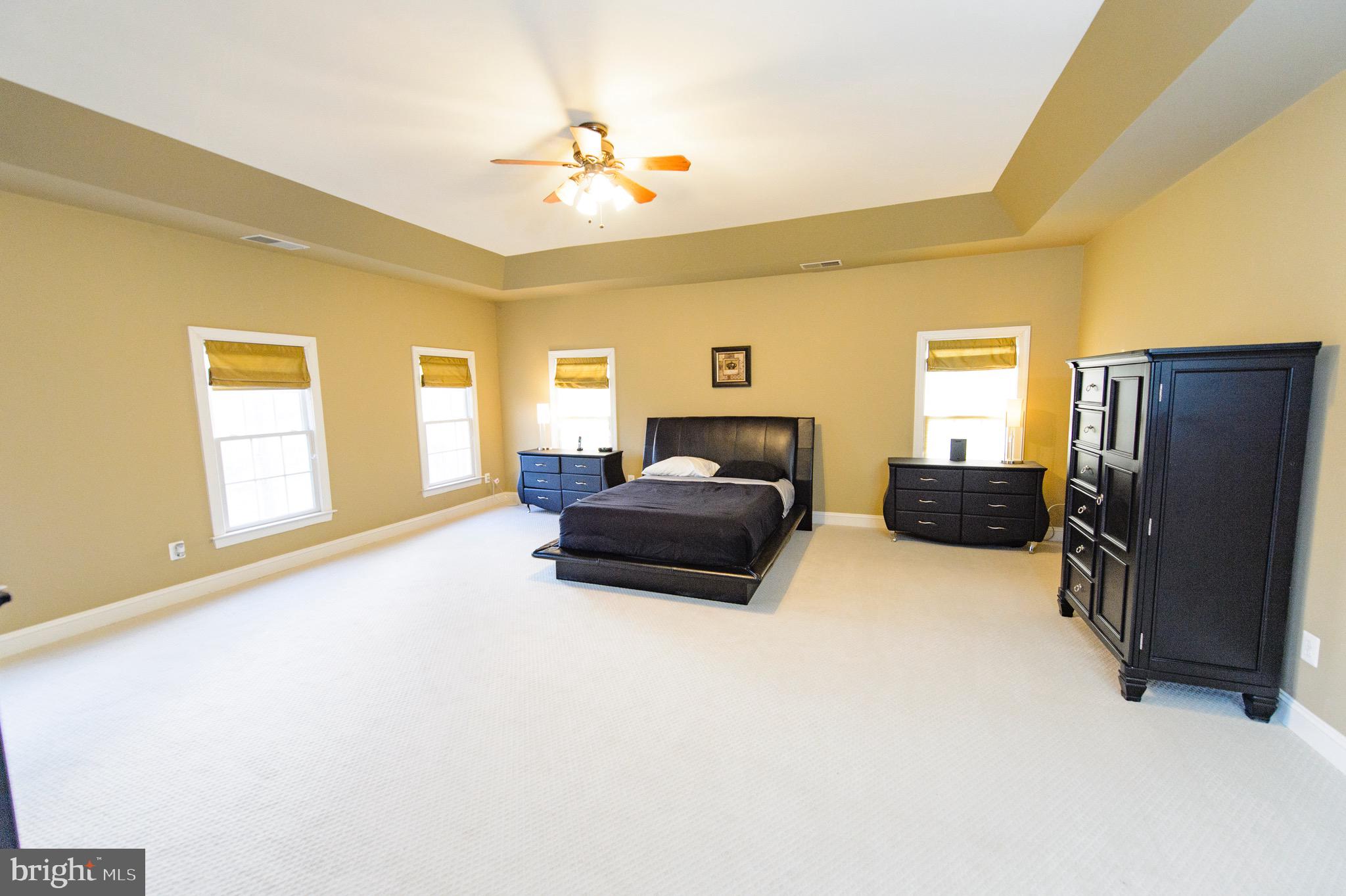 RIVER FALLS - Residential