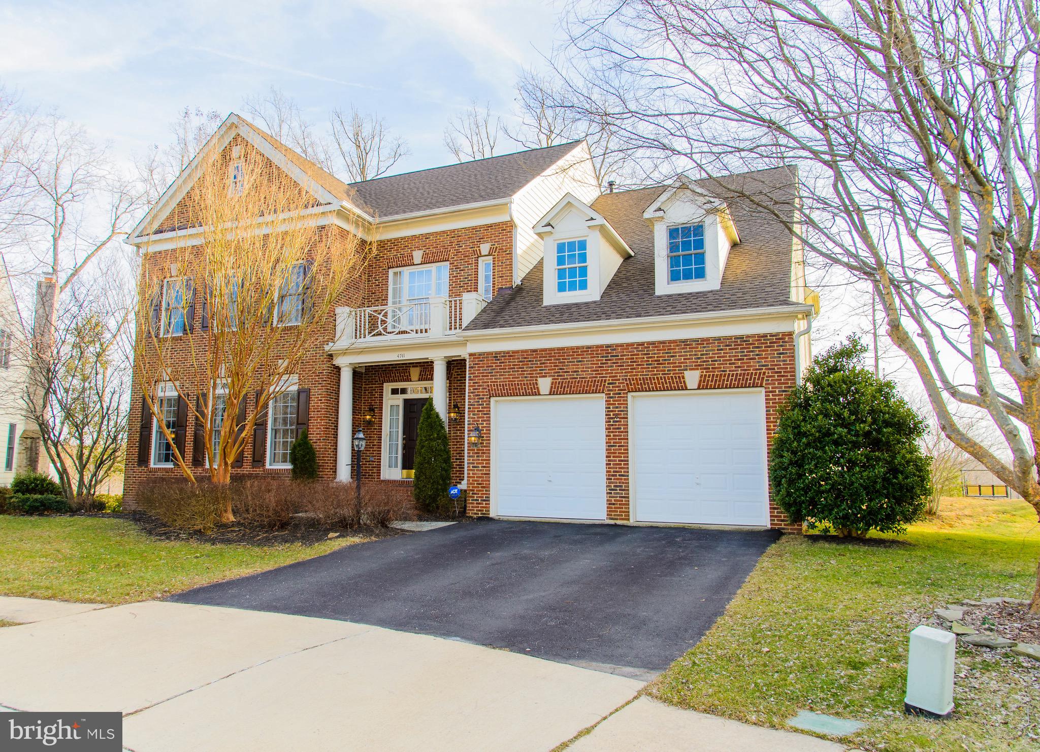 RIVER FALLS - Residential