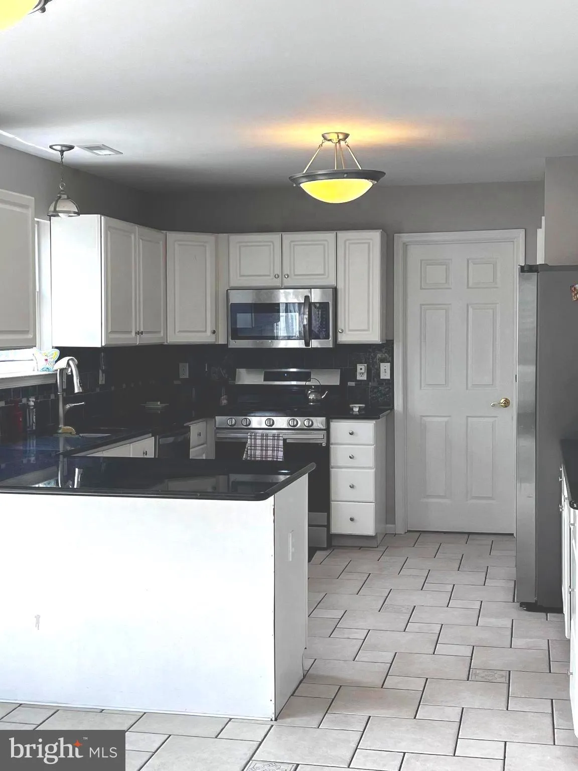 Deptford, New Jersey 08096, United States, 3 Bedrooms Bedrooms, ,3 BathroomsBathrooms,Residential,Active,103919