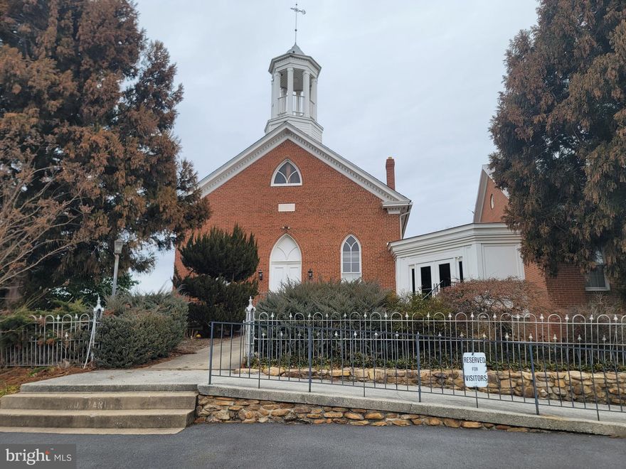 The church building is on sale. Please ask the listing for the detail.