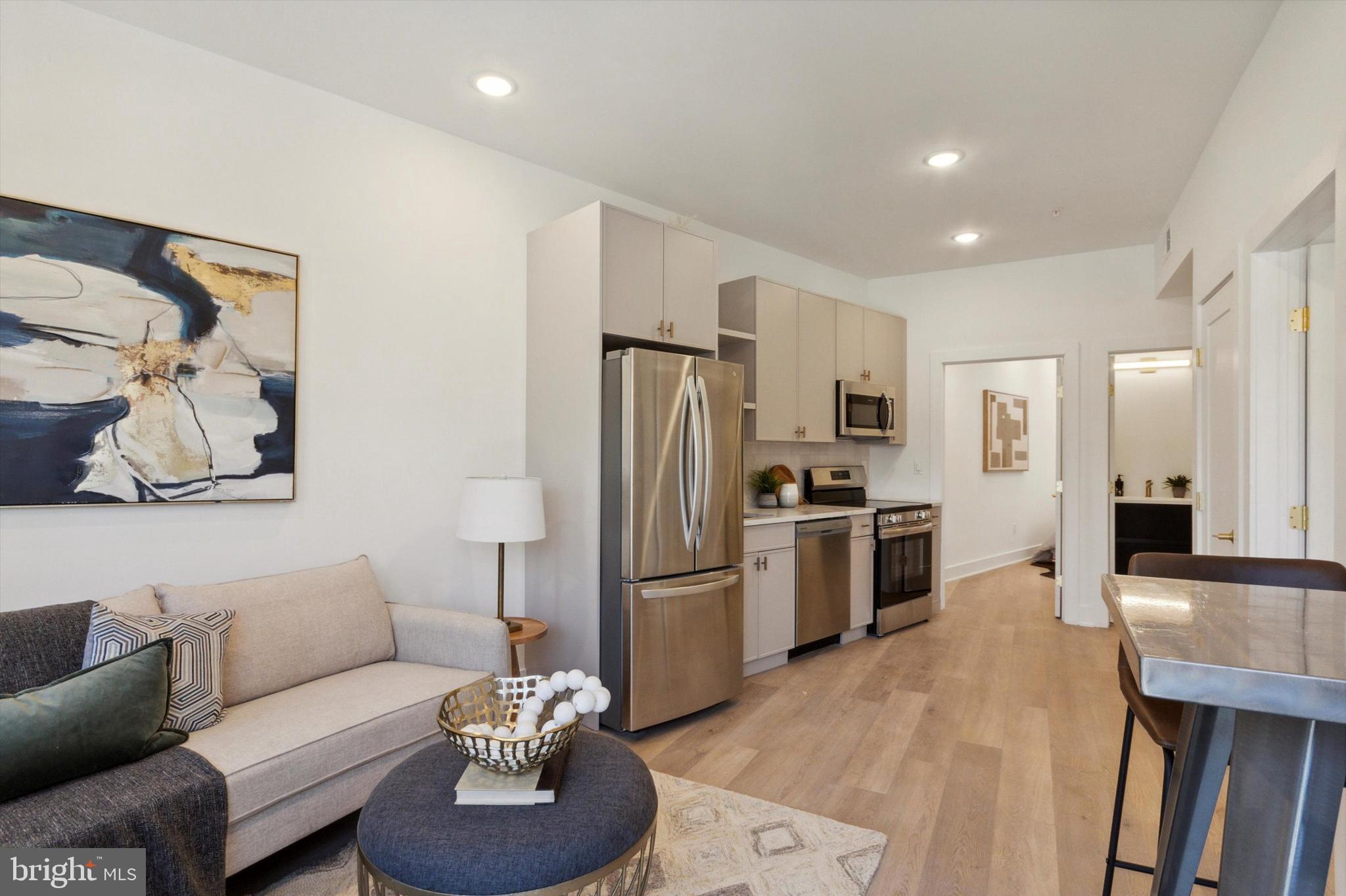 367 W HORTTER STREET 207