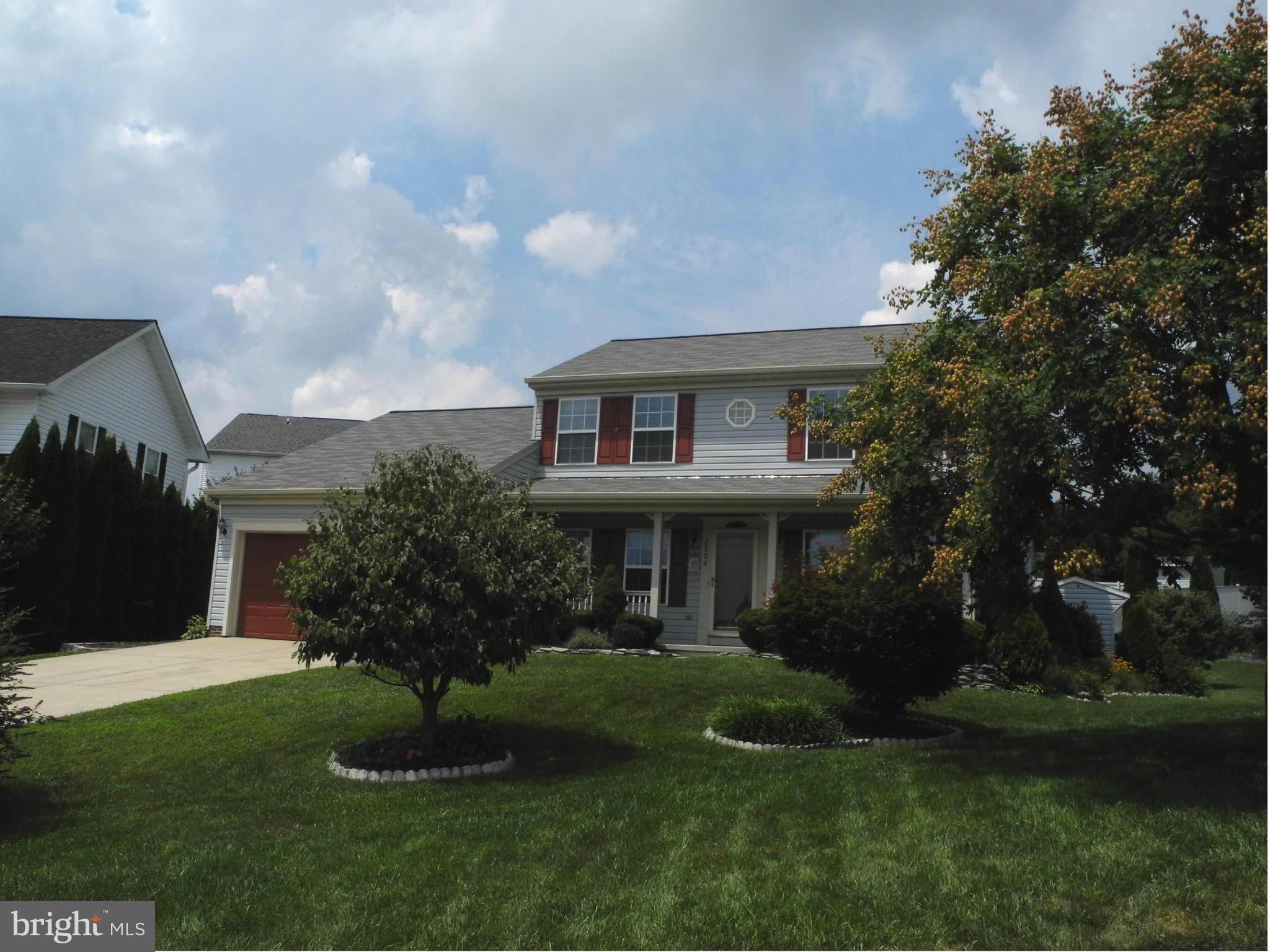 FOREST LAKES - Residential