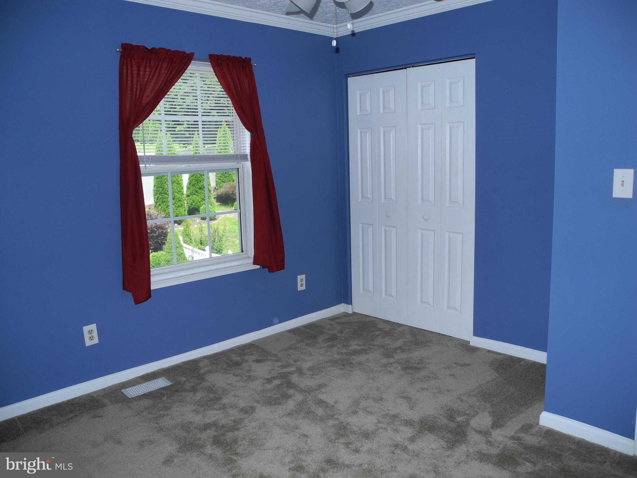 FOREST LAKES - Residential