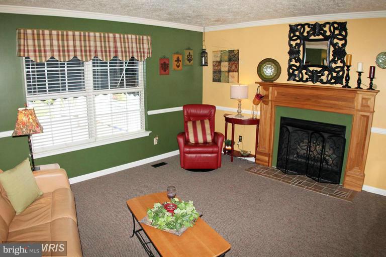 FOREST LAKES - Residential