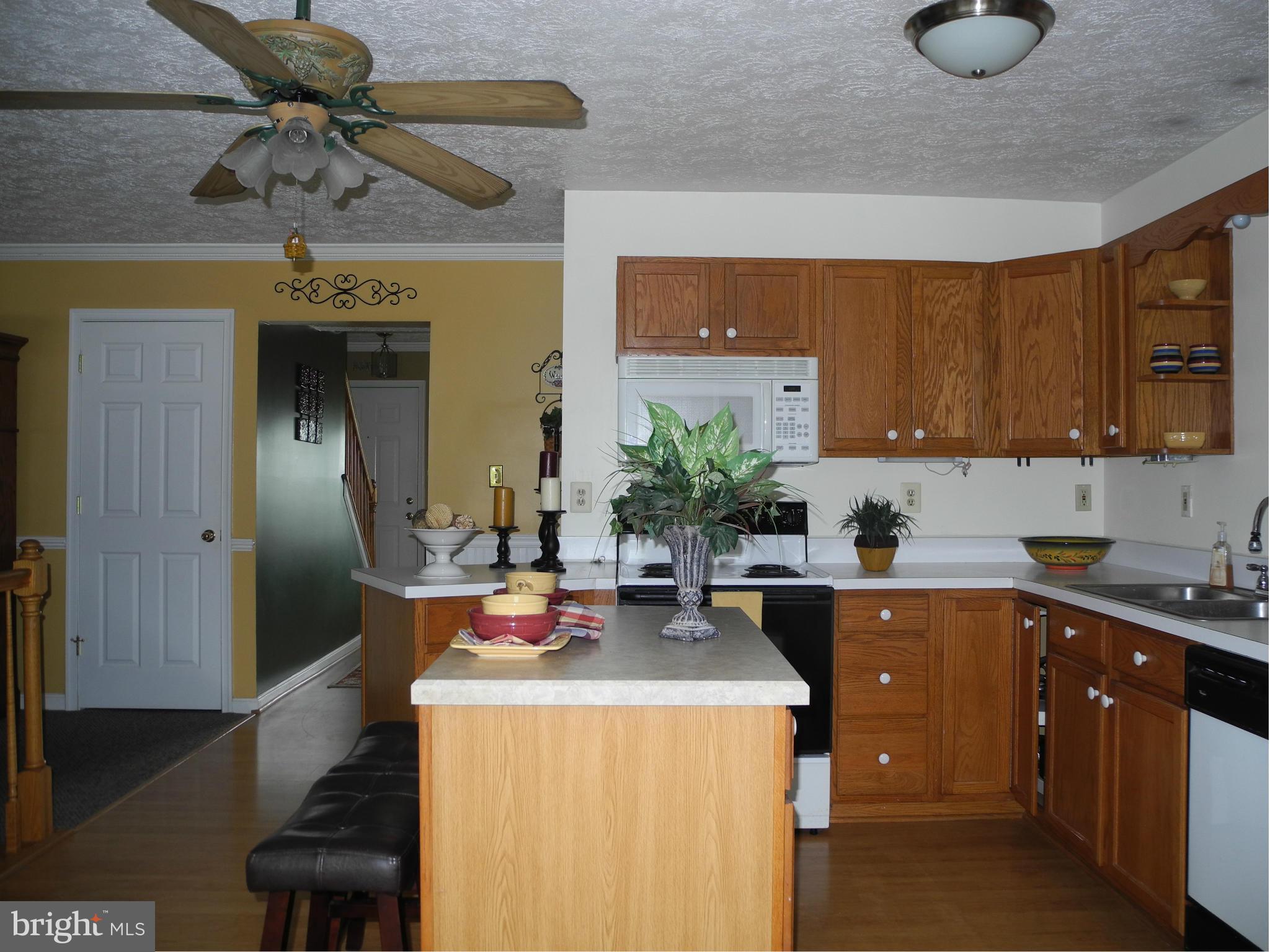 FOREST LAKES - Residential