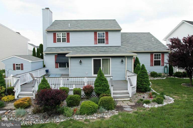 FOREST LAKES - Residential