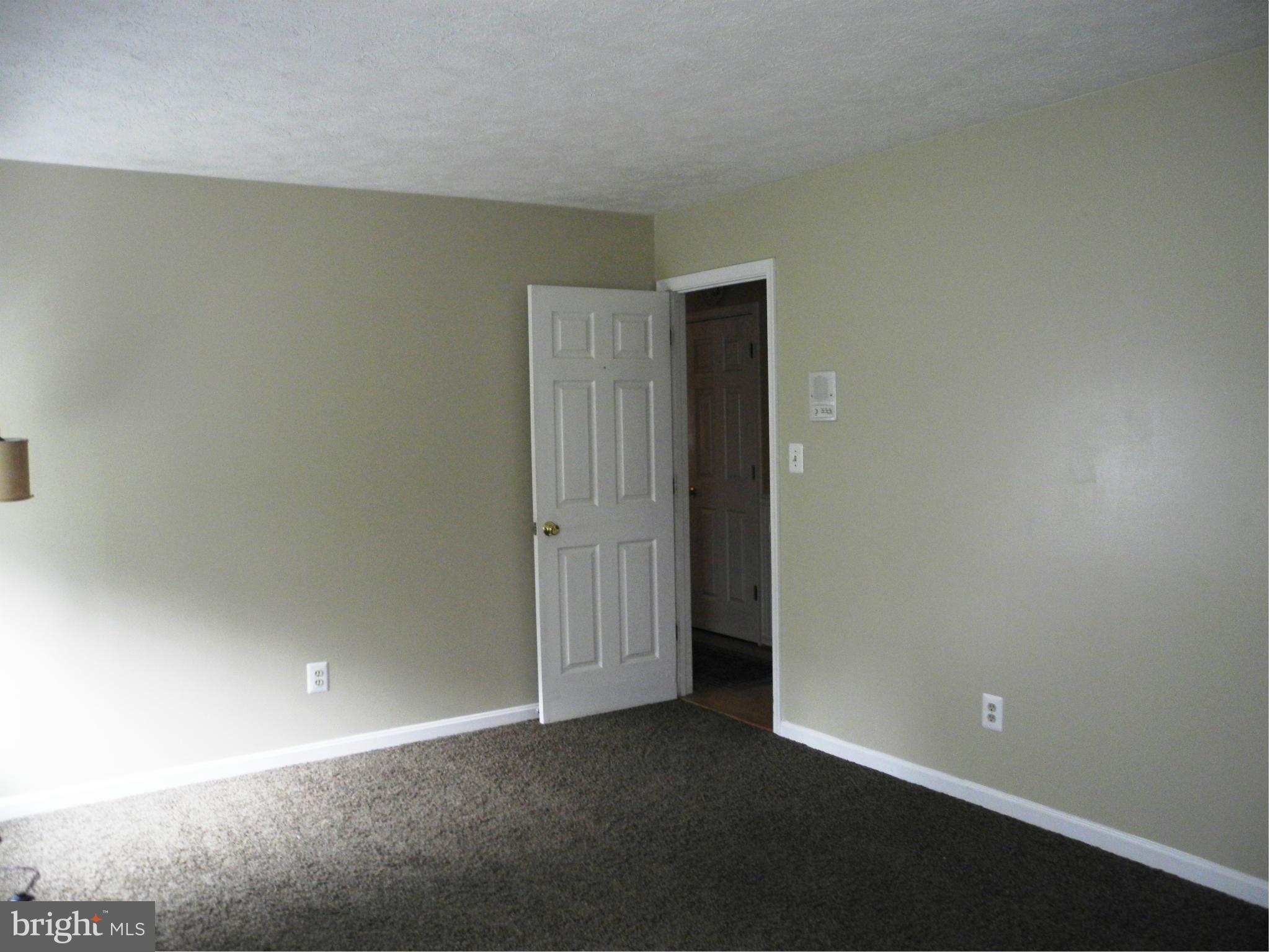 FOREST LAKES - Residential