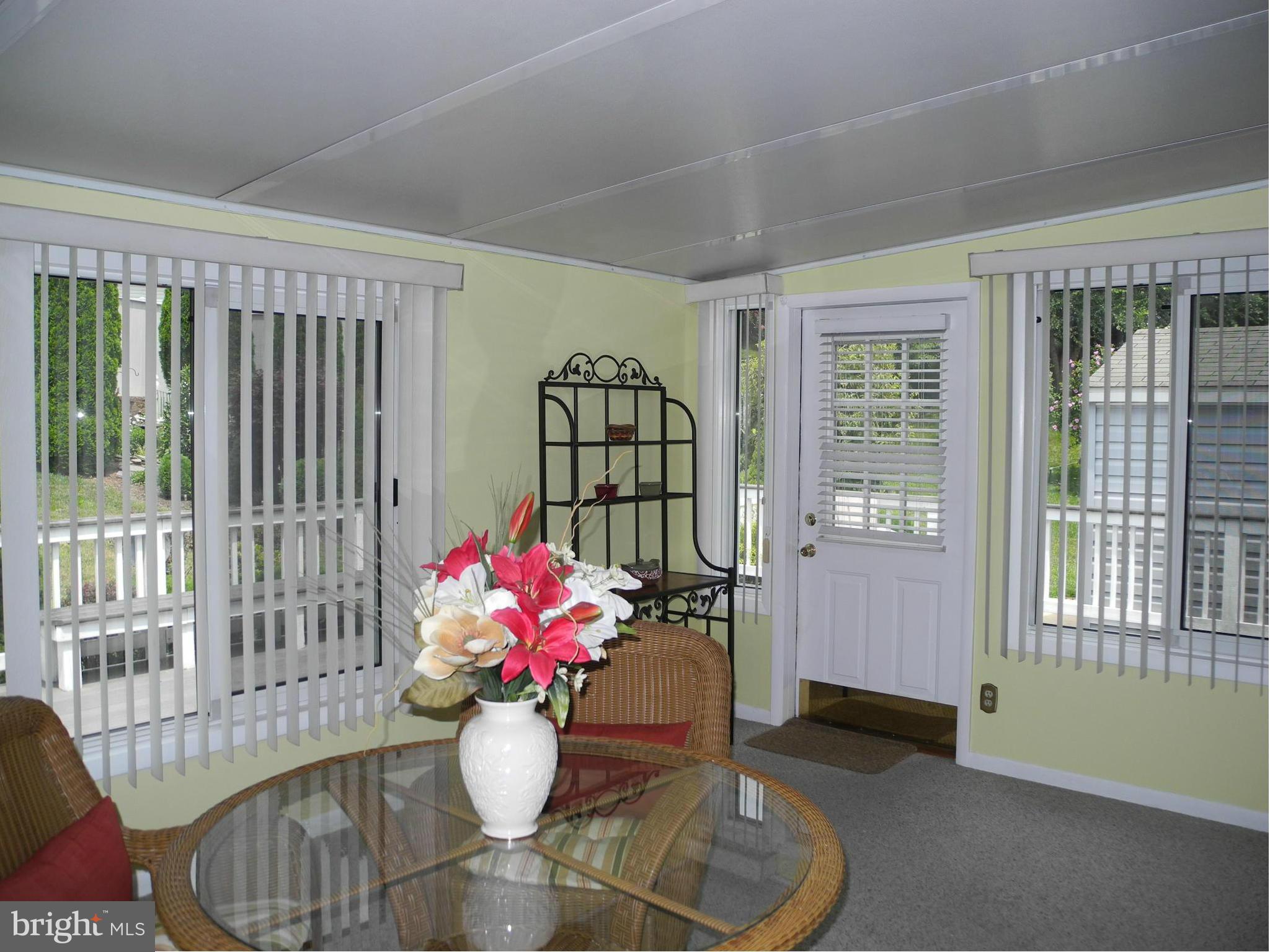 FOREST LAKES - Residential