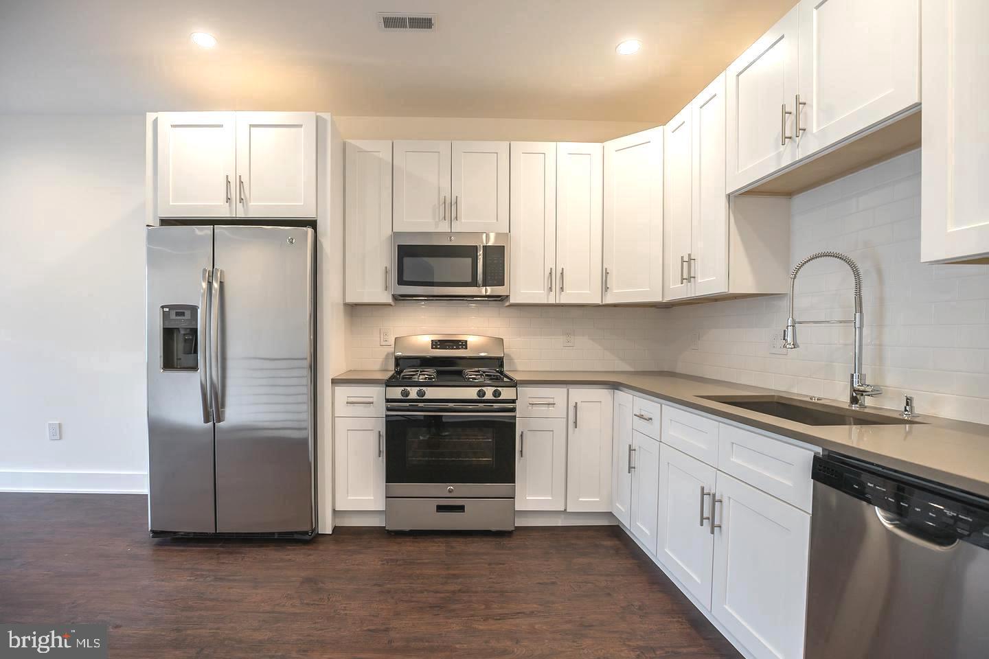 1227 N 5TH STREET 2