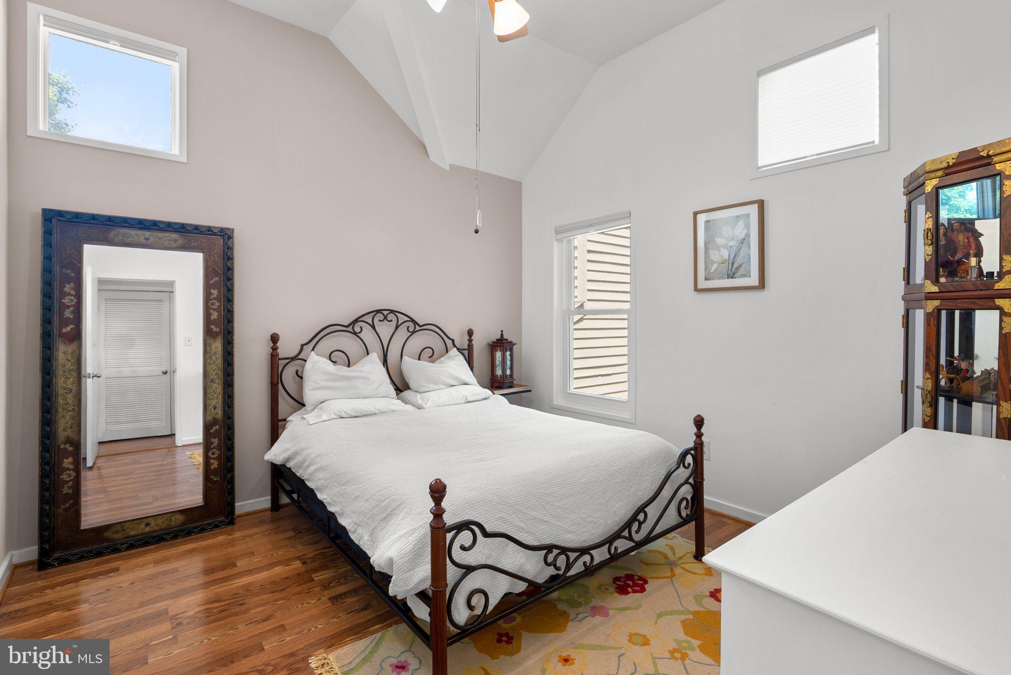 BEACON HILL - Residential