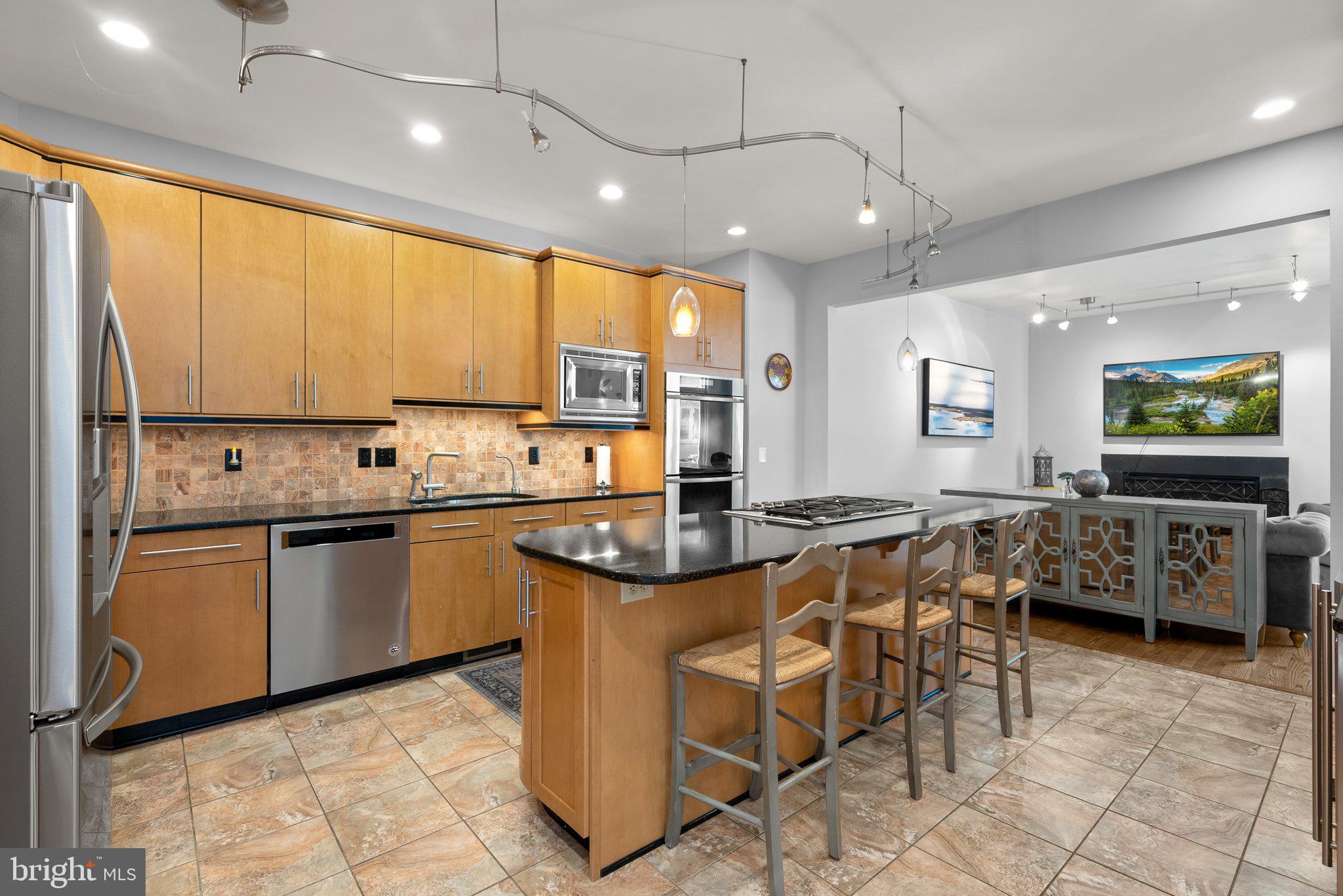 BEACON HILL - Residential