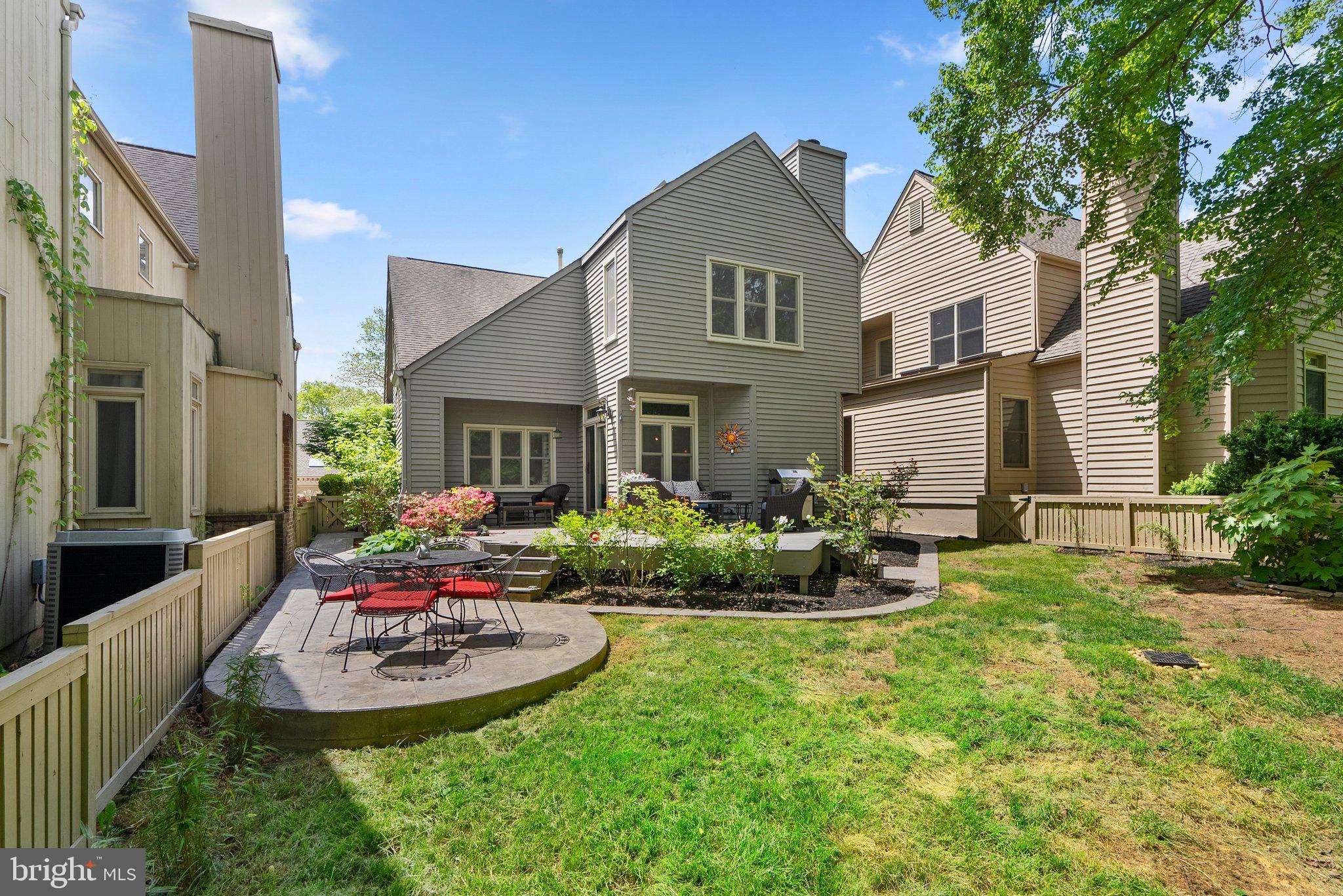 BEACON HILL - Residential