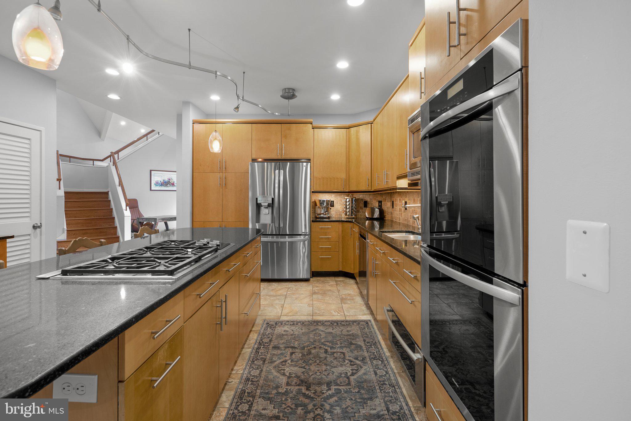 BEACON HILL - Residential