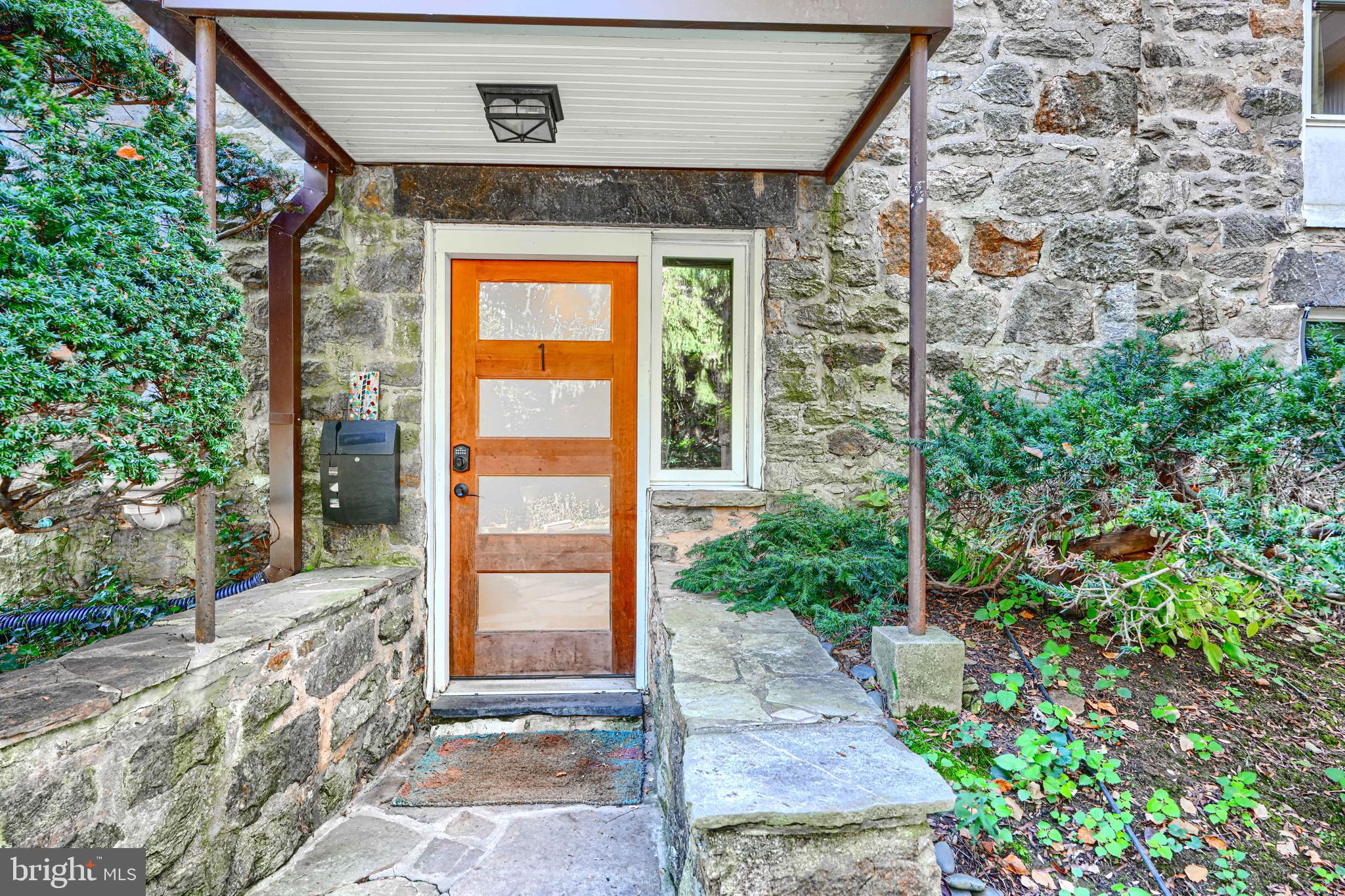 6003 LAKEHURST DRIVE 1