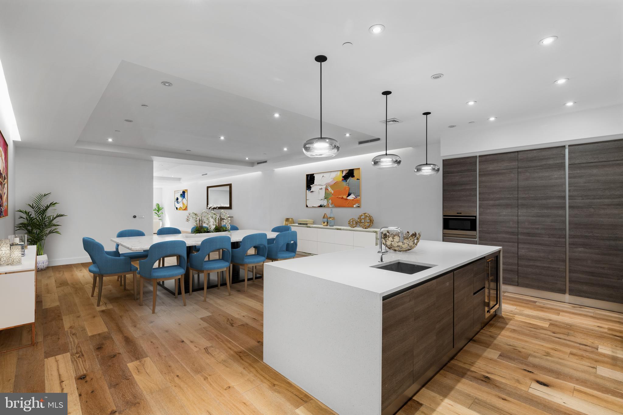 WASHINGTON SQ - Residential