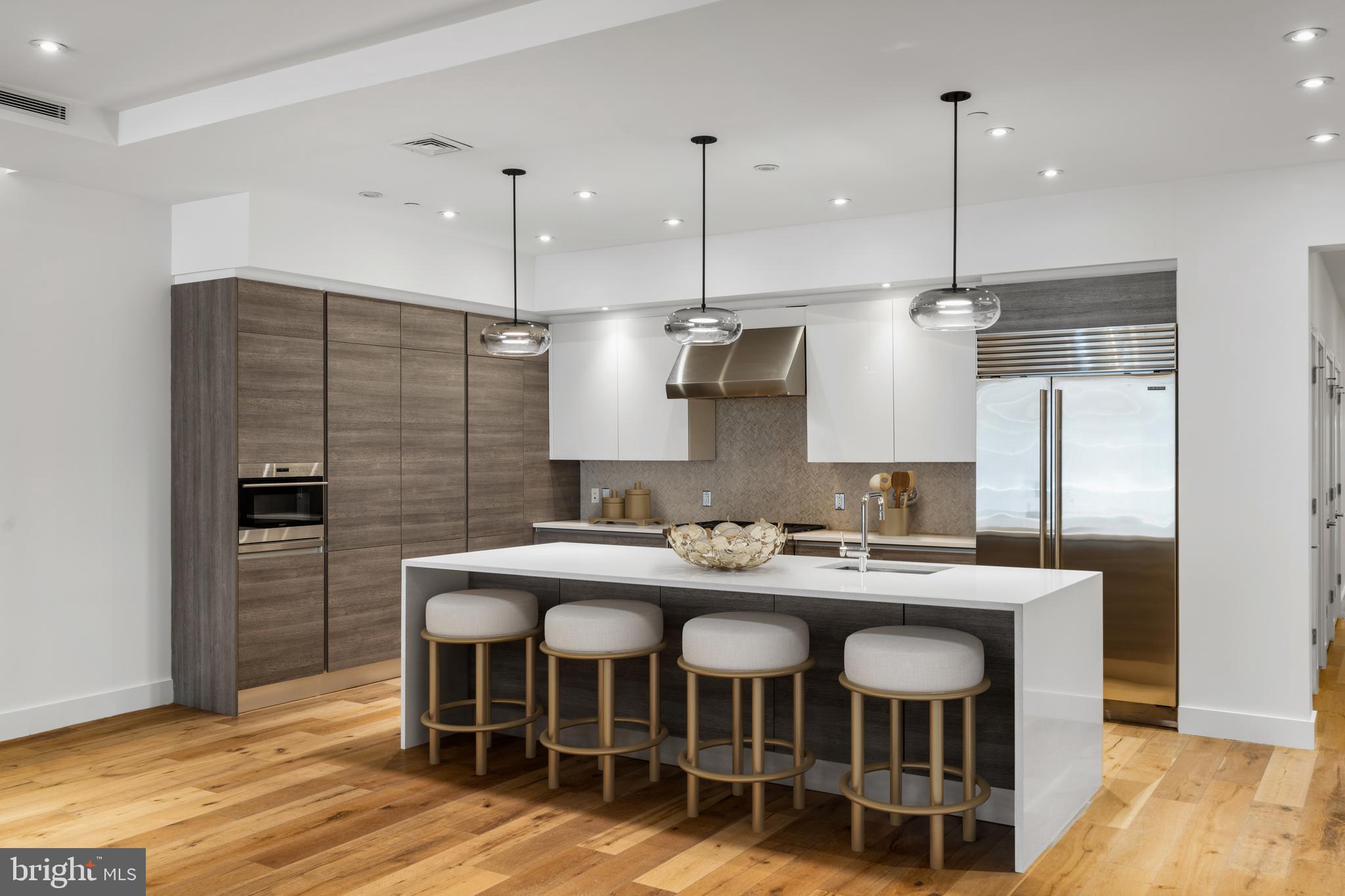 WASHINGTON SQ - Residential