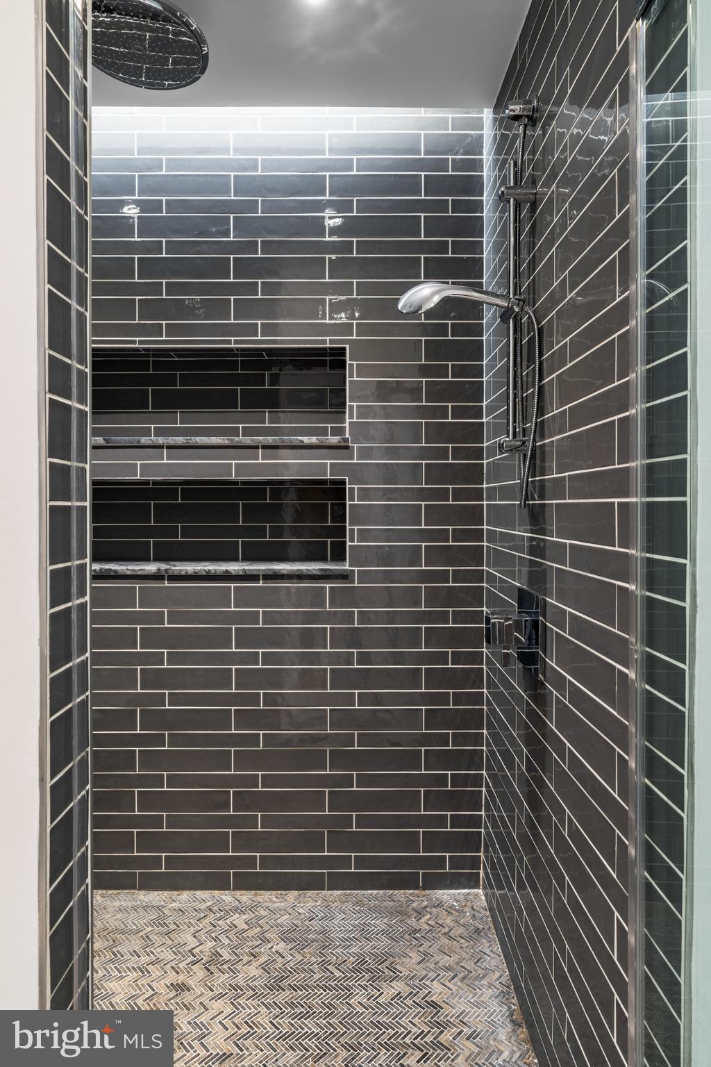 WASHINGTON SQ - Residential