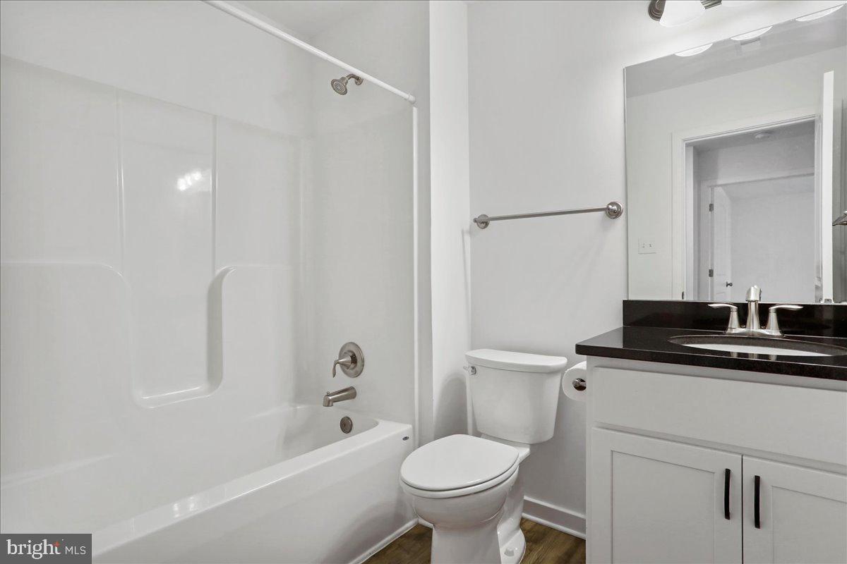 CARDINAL POINTE - Residential