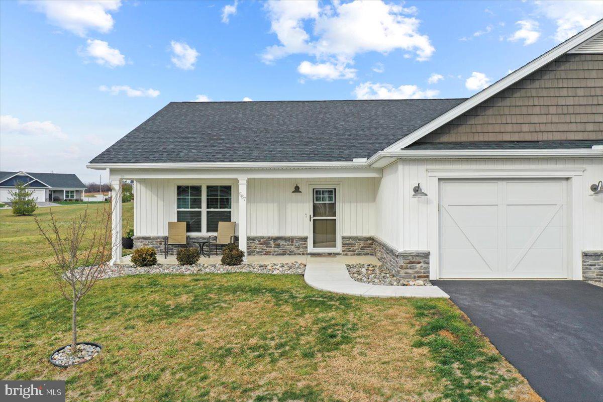 CARDINAL POINTE - Residential