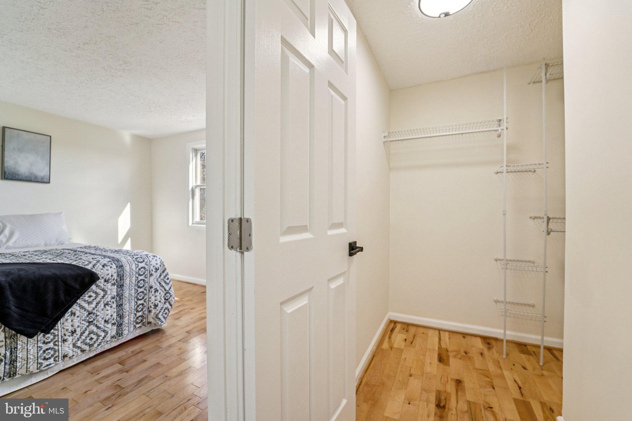 QUEEN ANNE - Residential