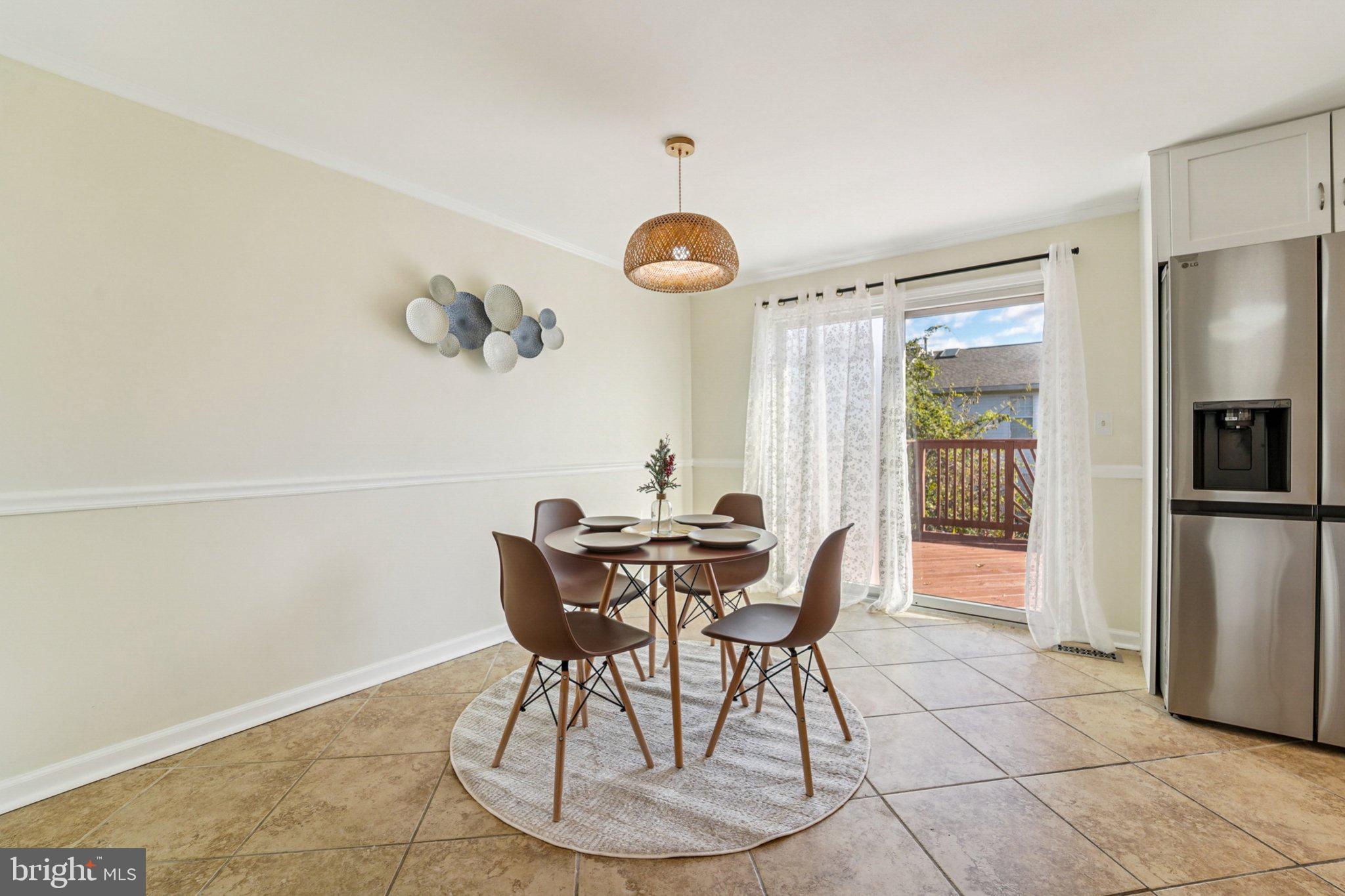 QUEEN ANNE - Residential