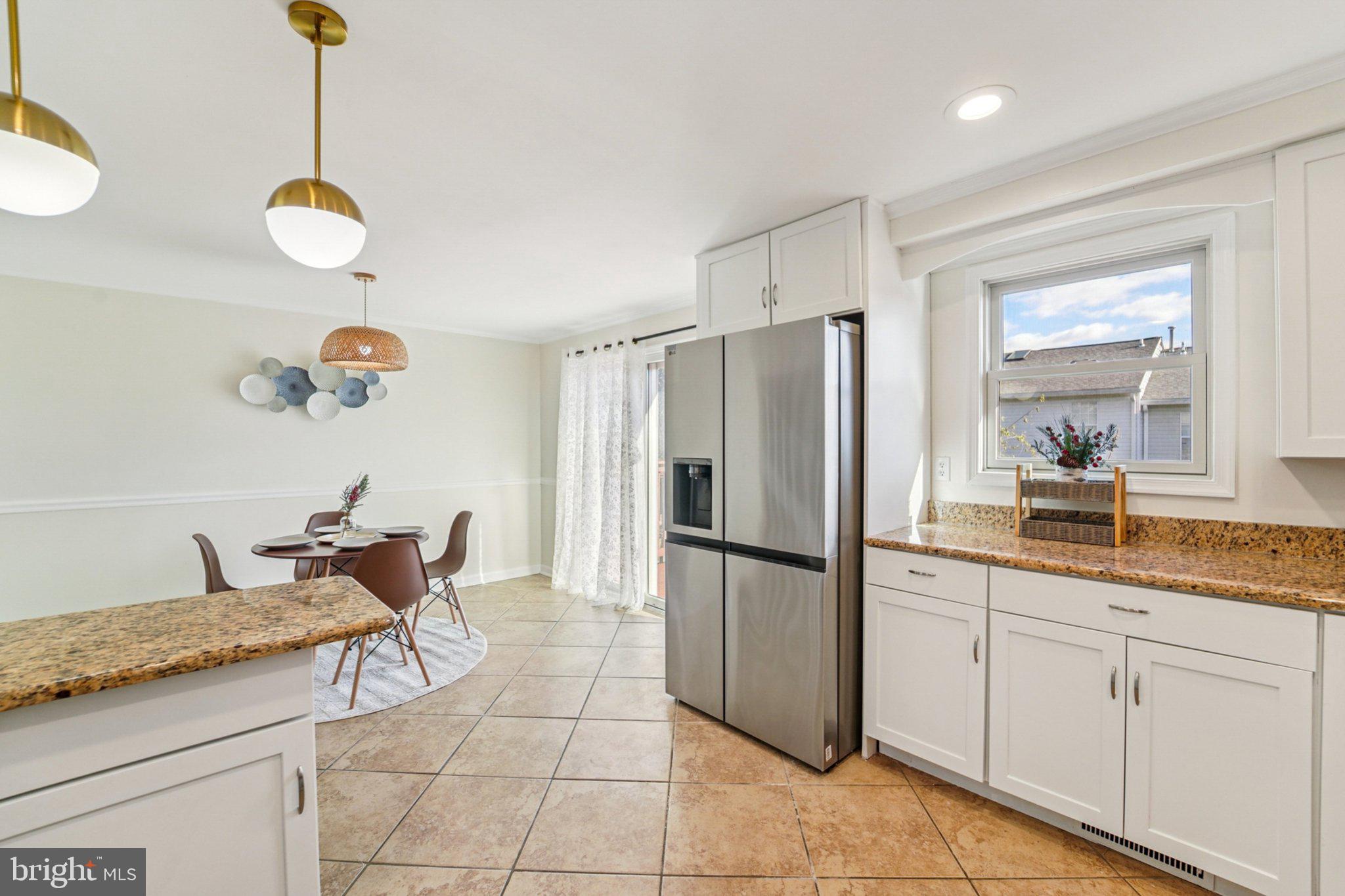 QUEEN ANNE - Residential