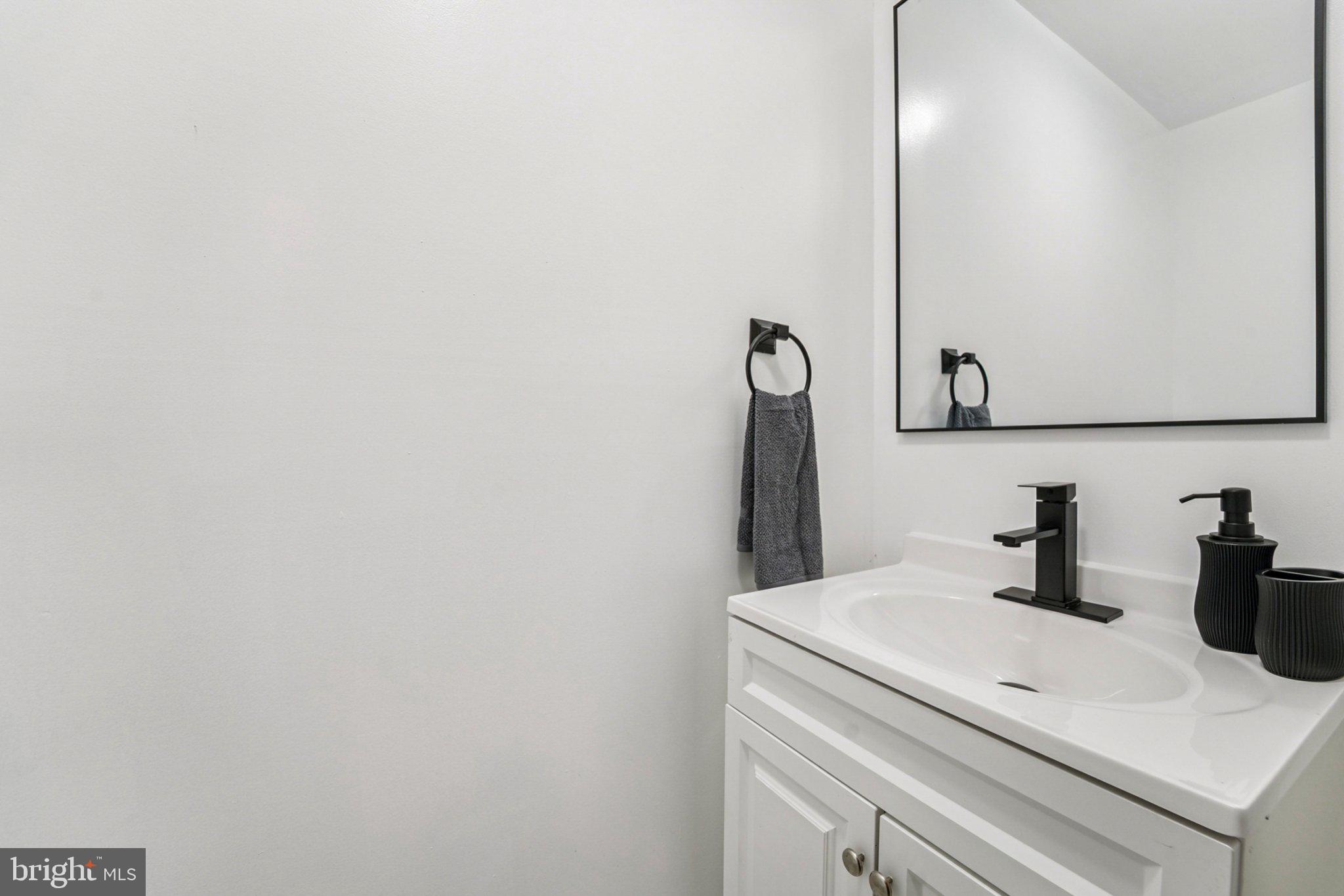 QUEEN ANNE - Residential