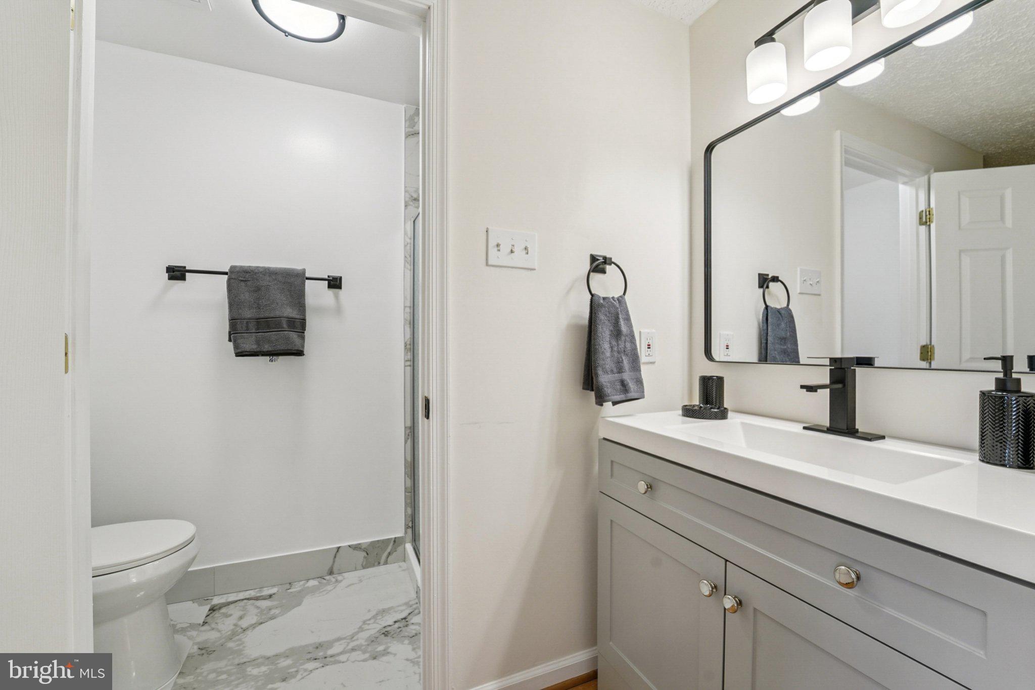 QUEEN ANNE - Residential