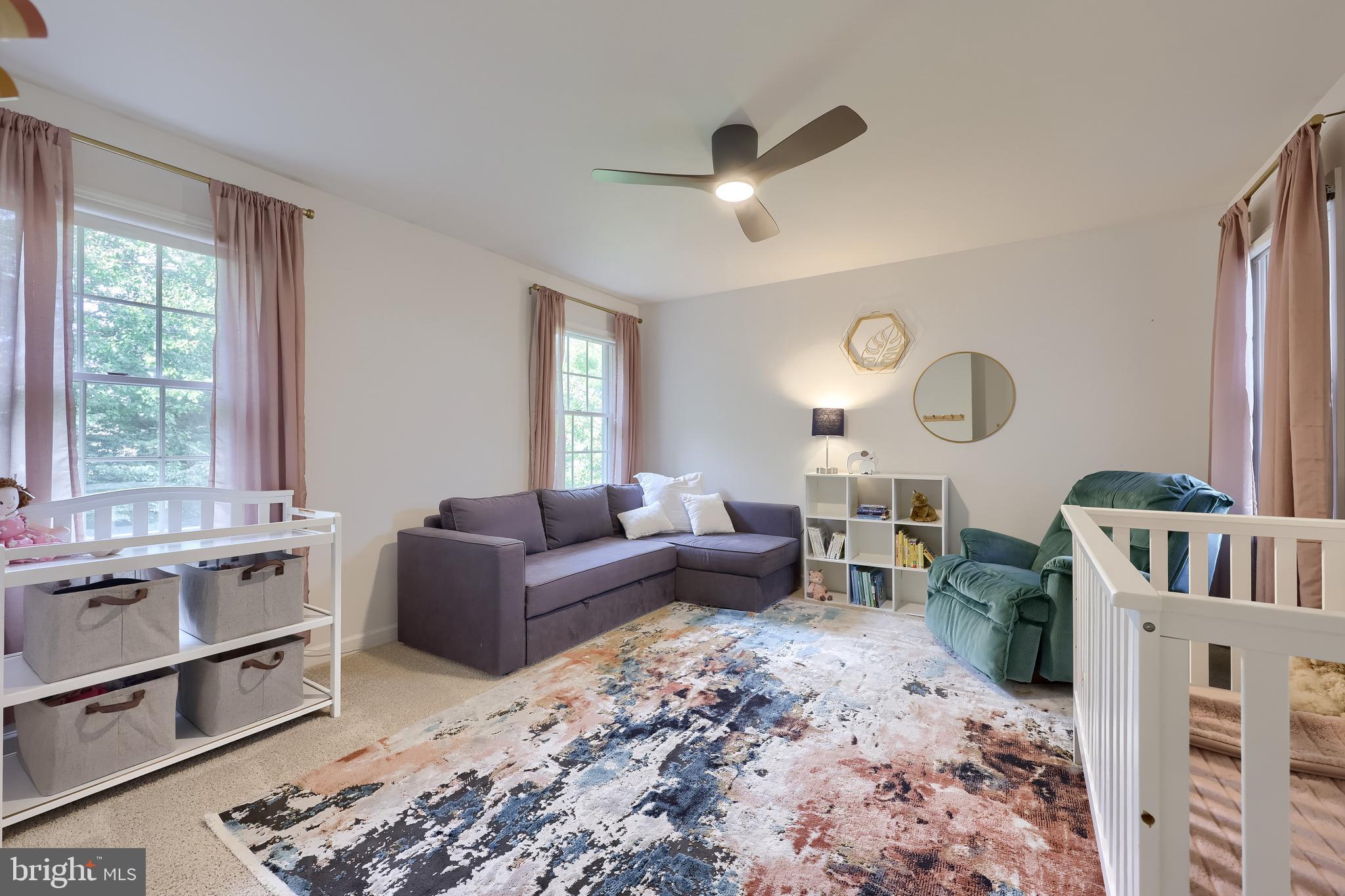 WOODS EDGE - Residential