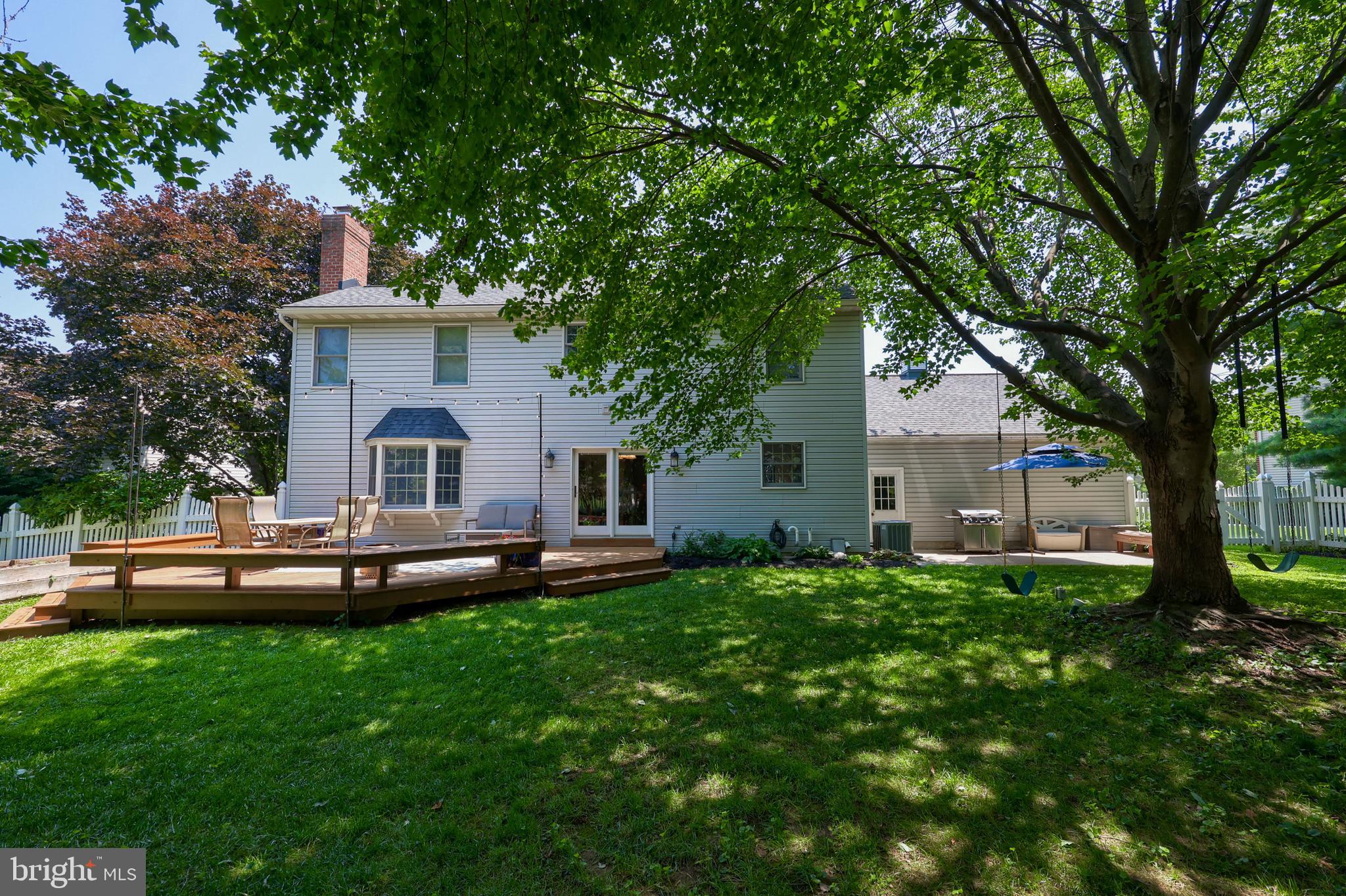 WOODS EDGE - Residential