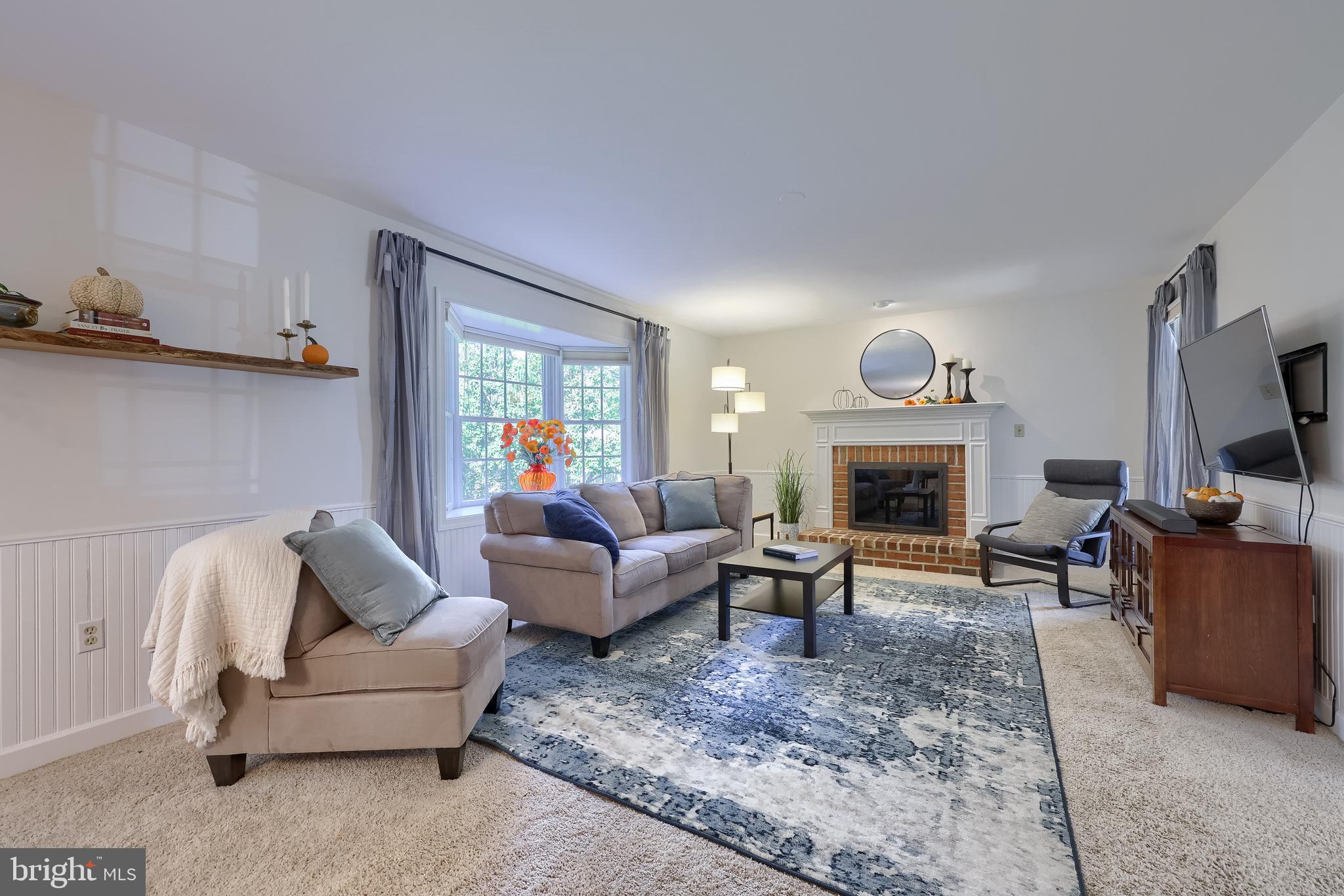 WOODS EDGE - Residential