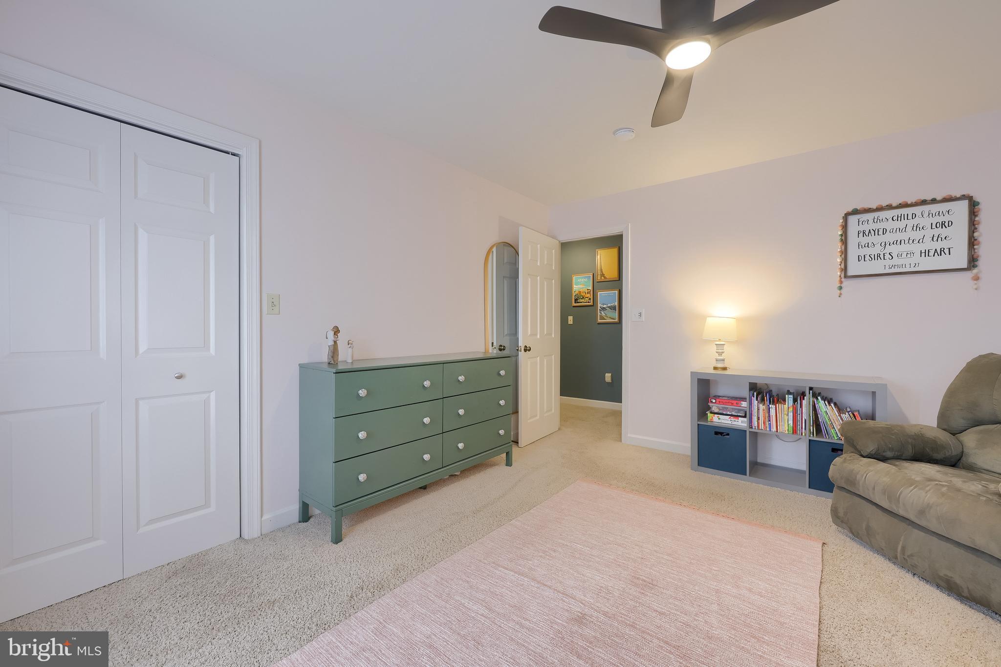 WOODS EDGE - Residential