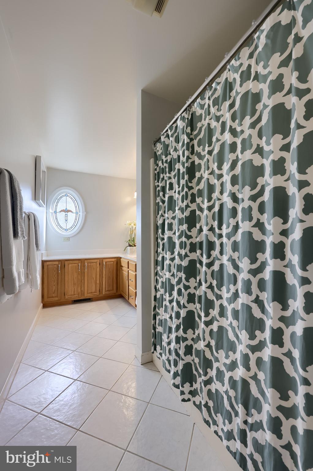 WOODS EDGE - Residential