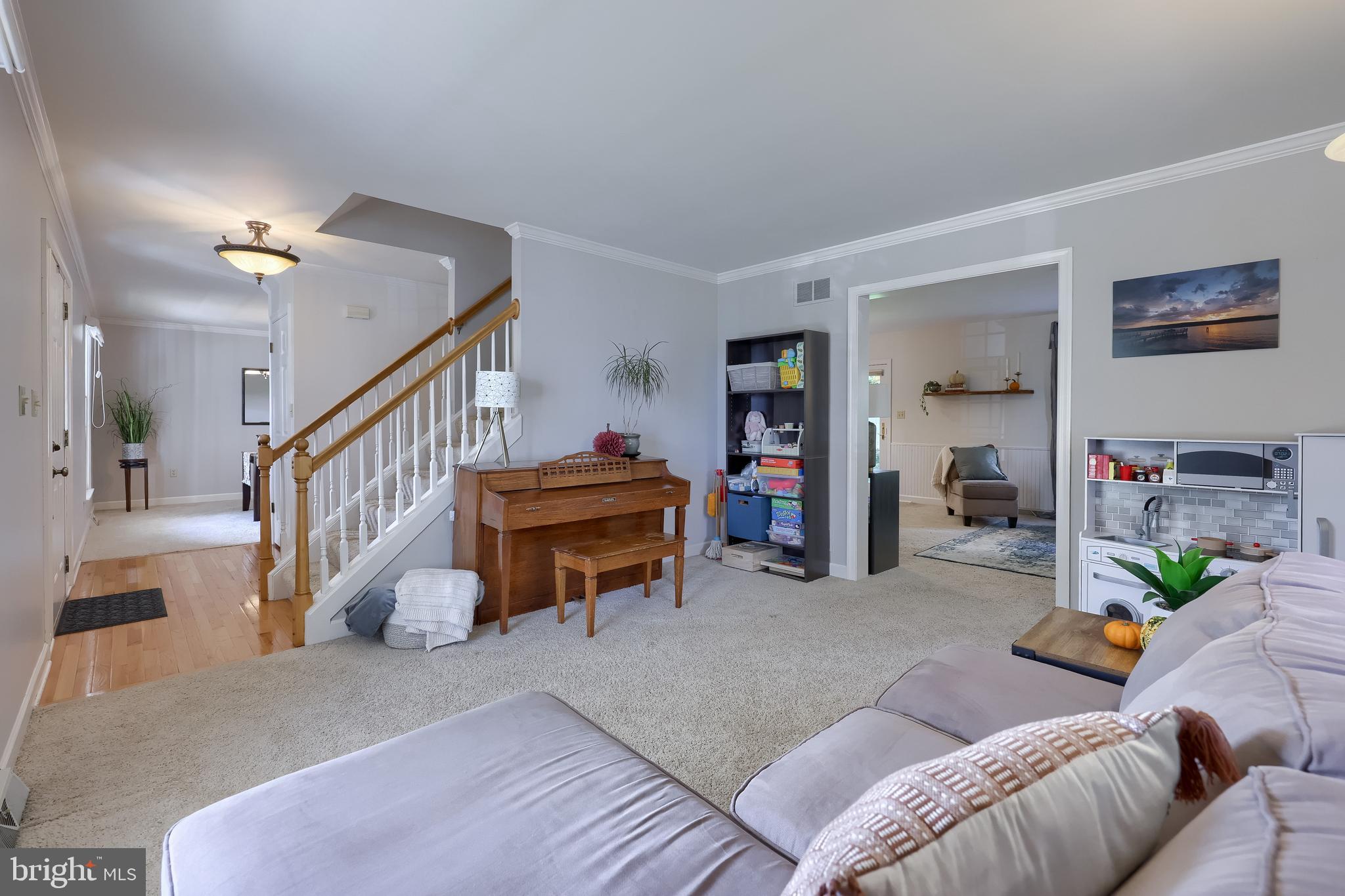 WOODS EDGE - Residential