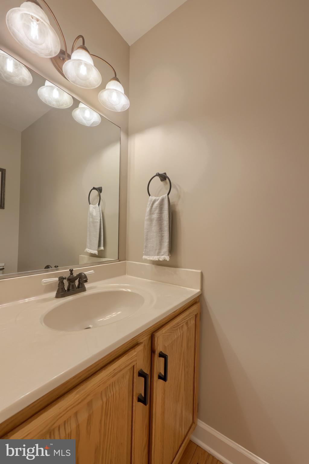 WOODS EDGE - Residential