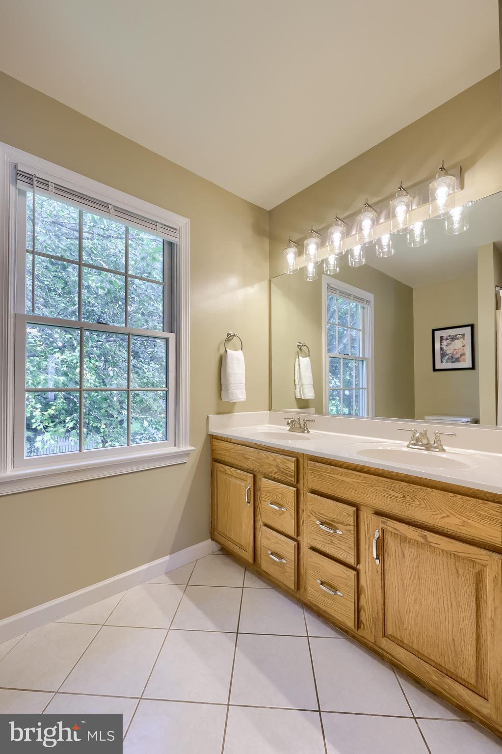 WOODS EDGE - Residential