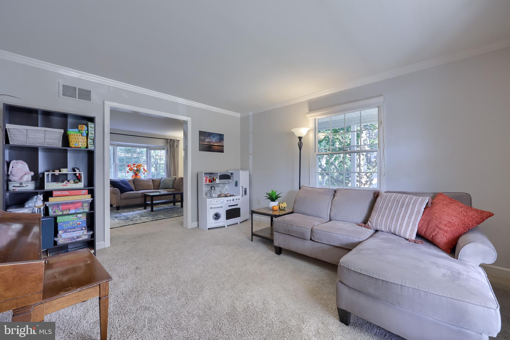 WOODS EDGE - Residential