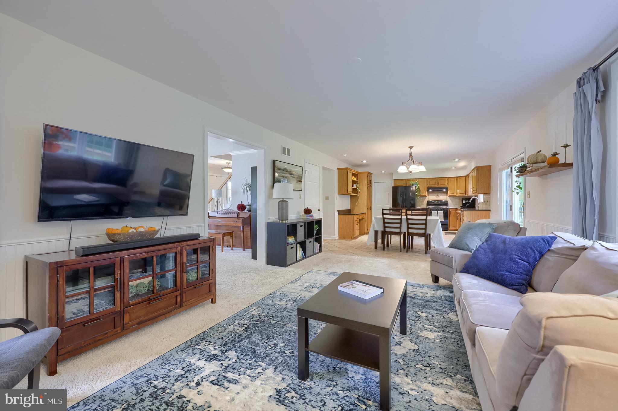 WOODS EDGE - Residential