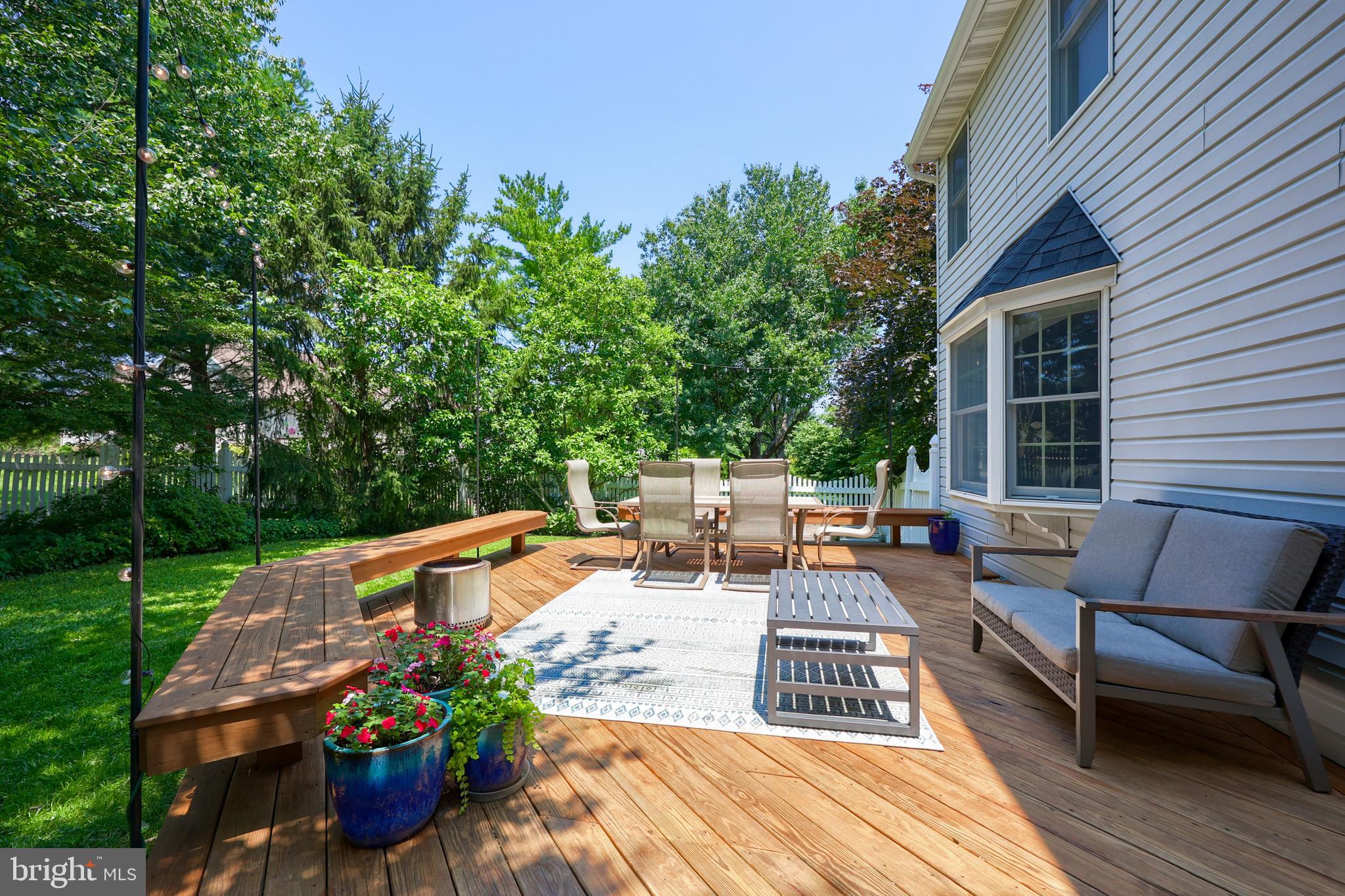 WOODS EDGE - Residential