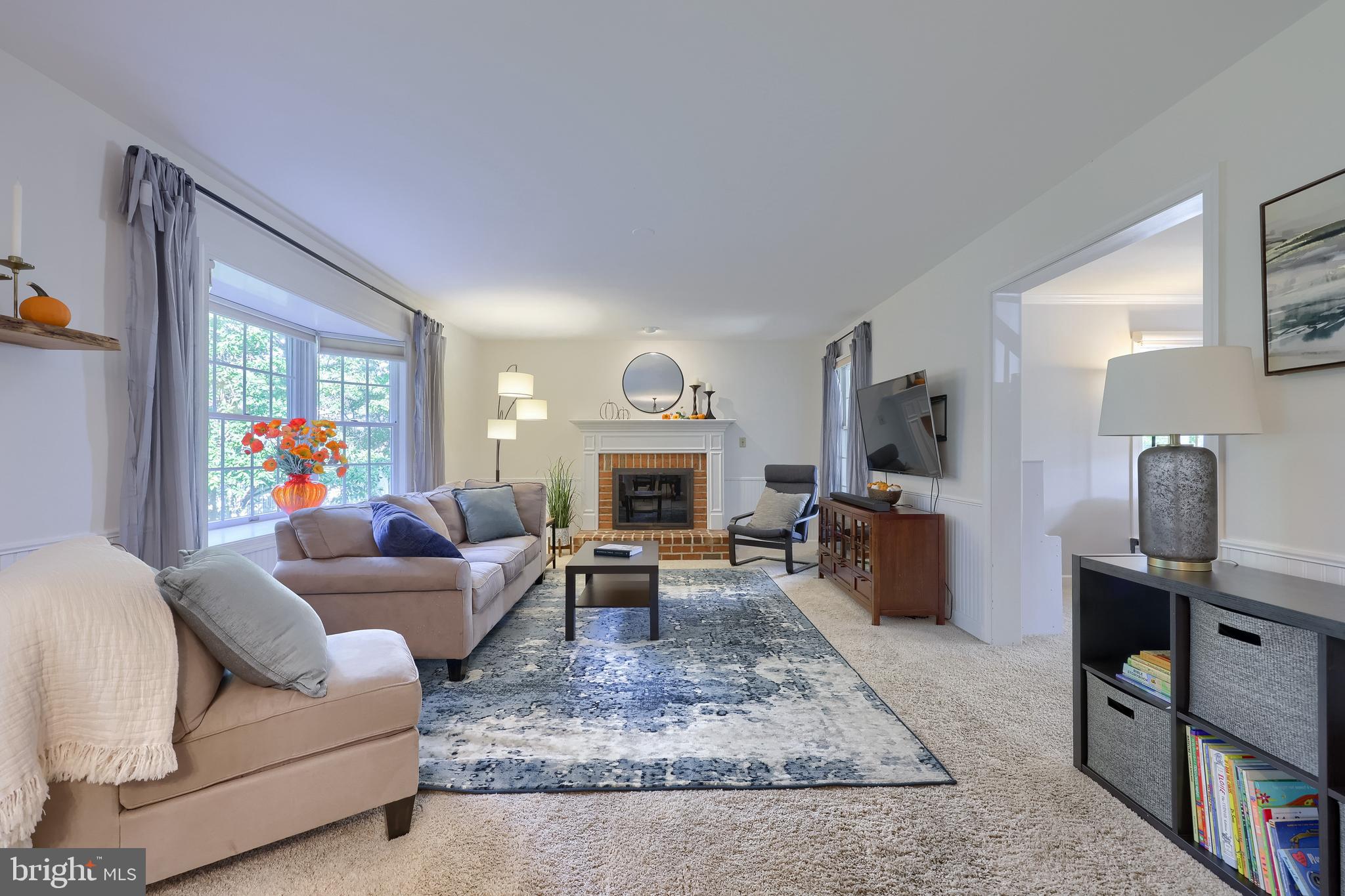 WOODS EDGE - Residential