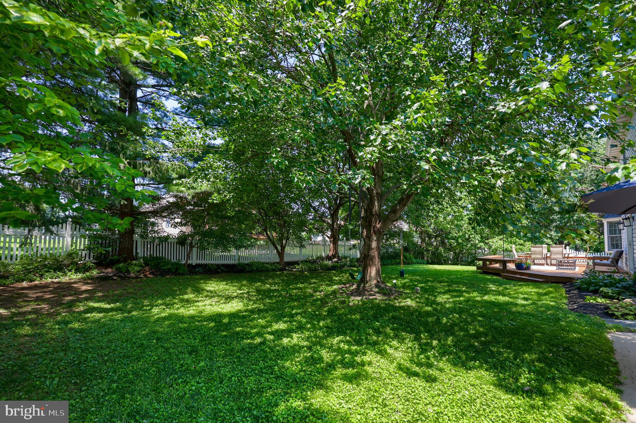 WOODS EDGE - Residential