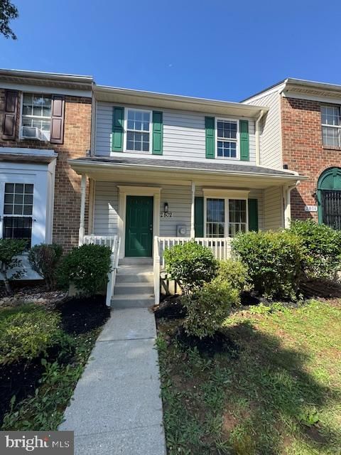 2802 PIN OAK LANE LANHAM MD 20706