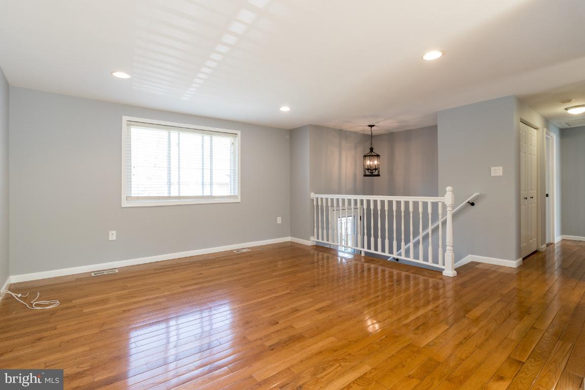 WALDON WOODS-POPES - Residential