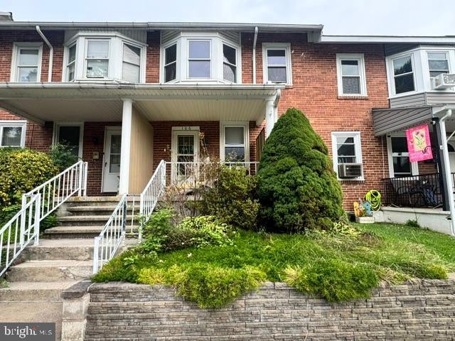 106 DELAWARE AVE