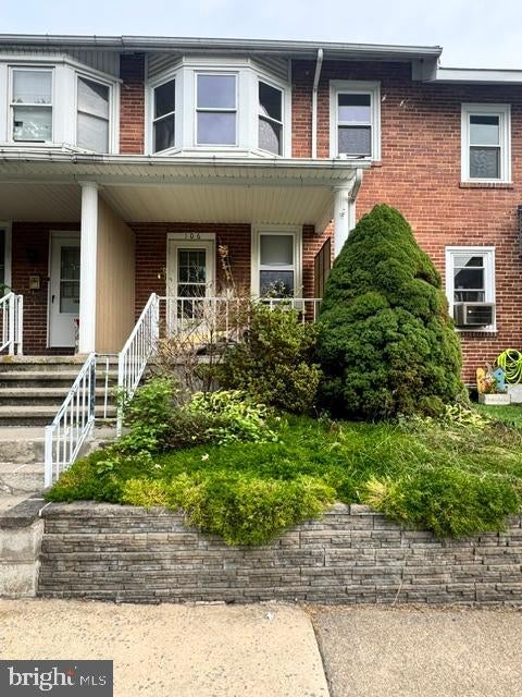 106 DELAWARE AVE