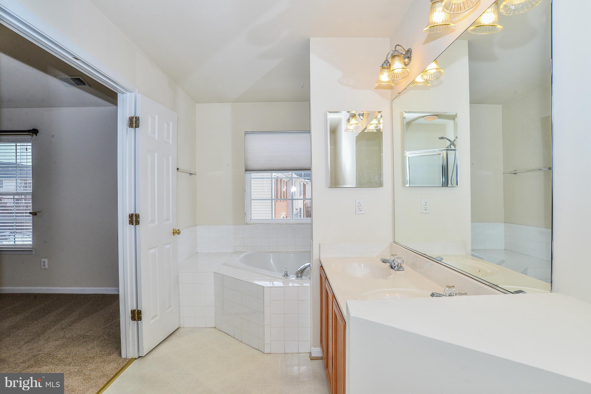 INDEPENDENCE - Residential