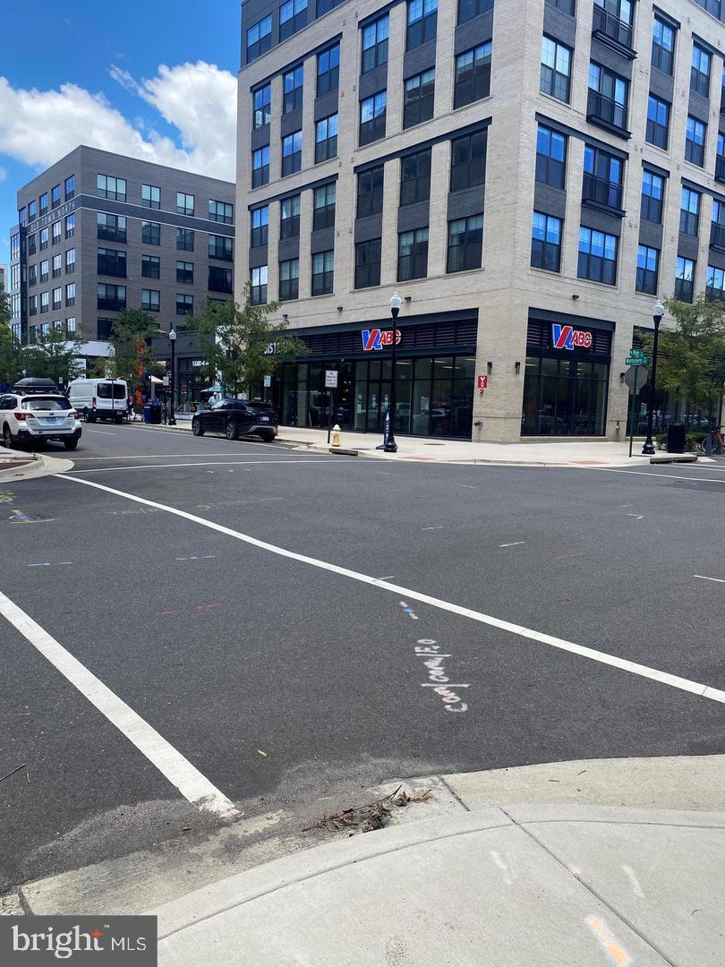 PORT ROYAL CONDOMINIUM - Residential Lease