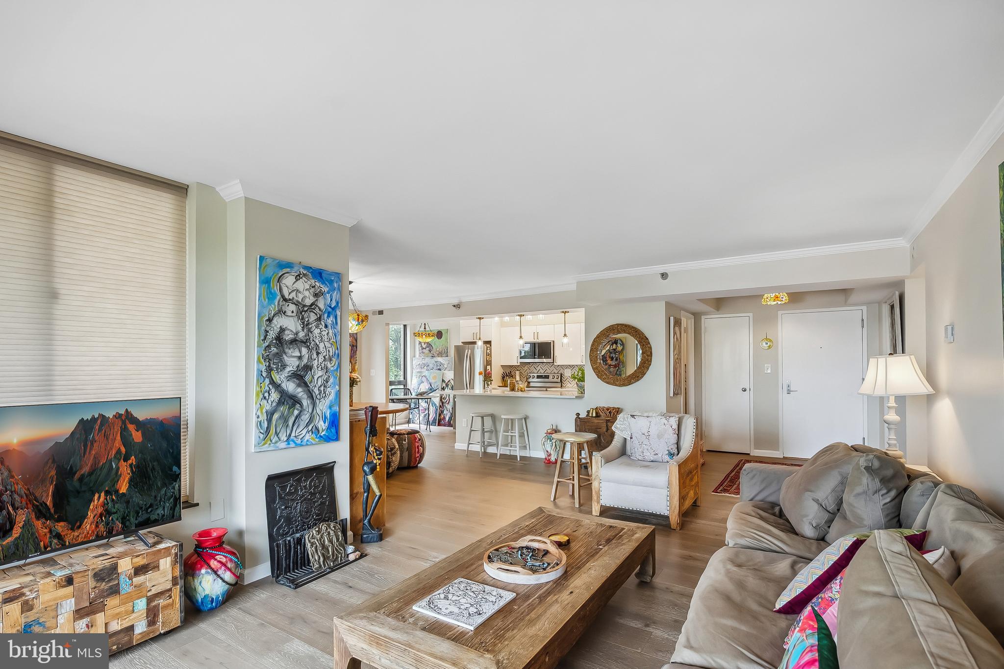 ENCORE OF MCLEAN - Residential