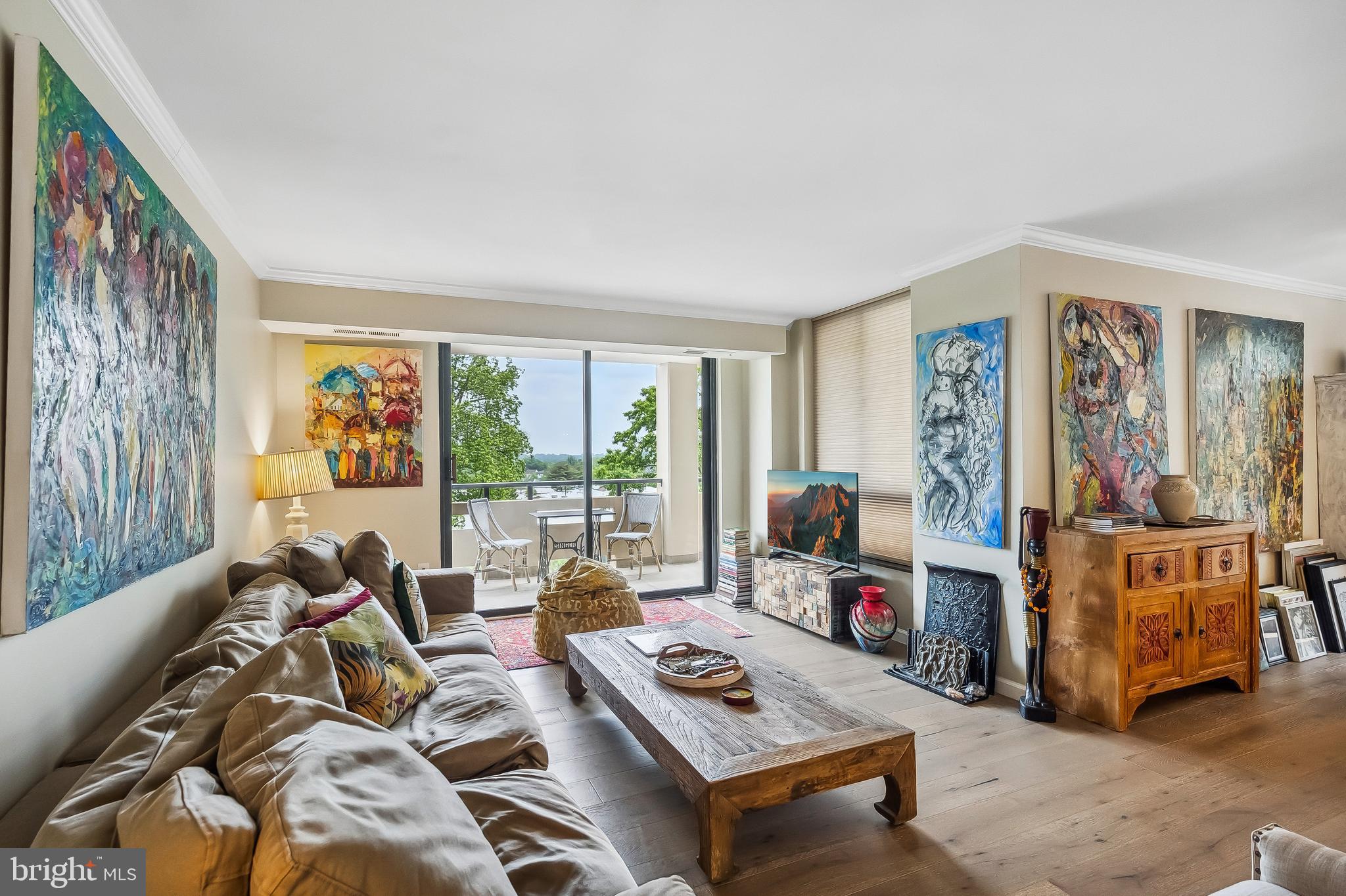 ENCORE OF MCLEAN - Residential