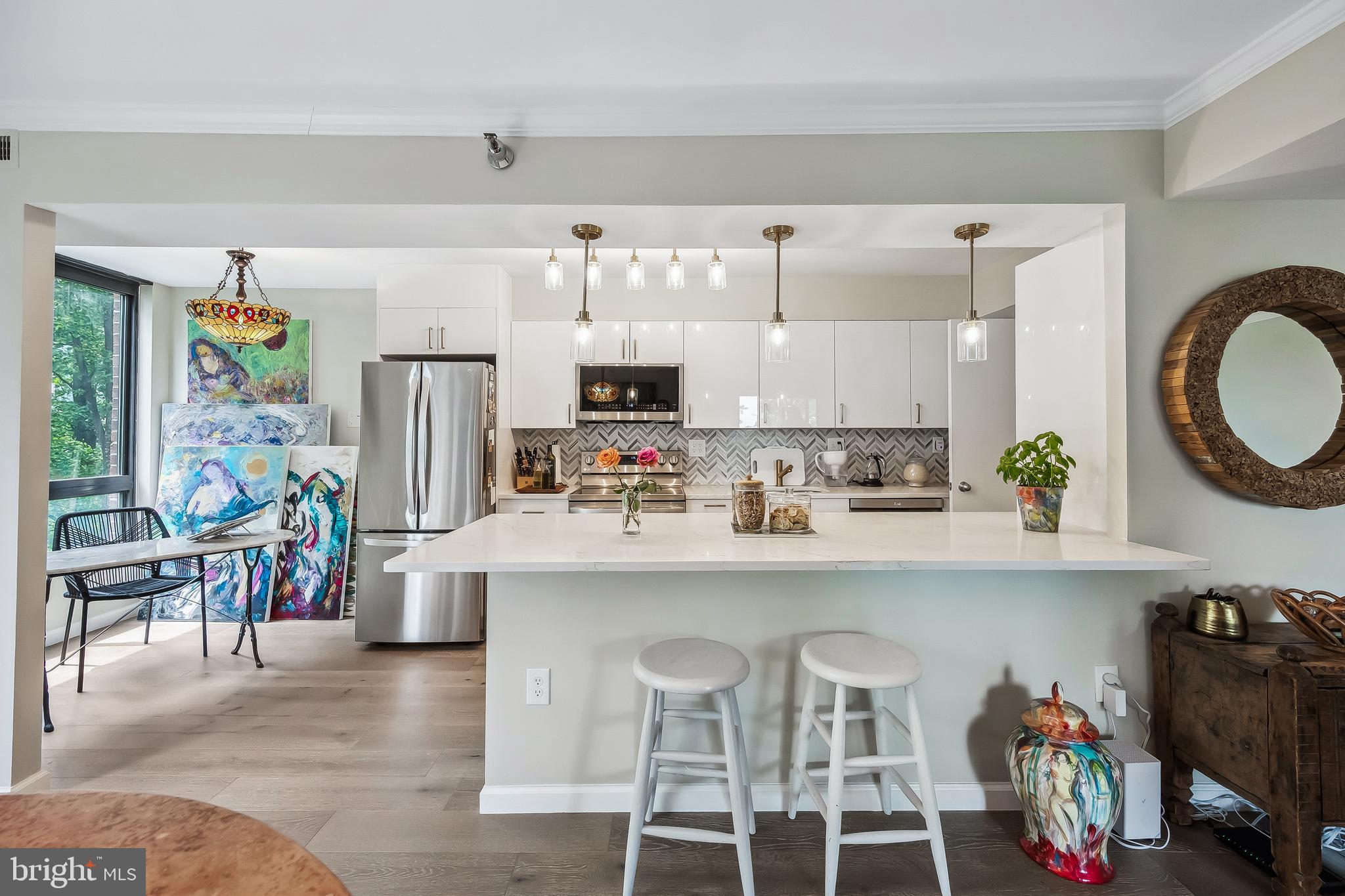 1808 OLD MEADOW ROAD 906